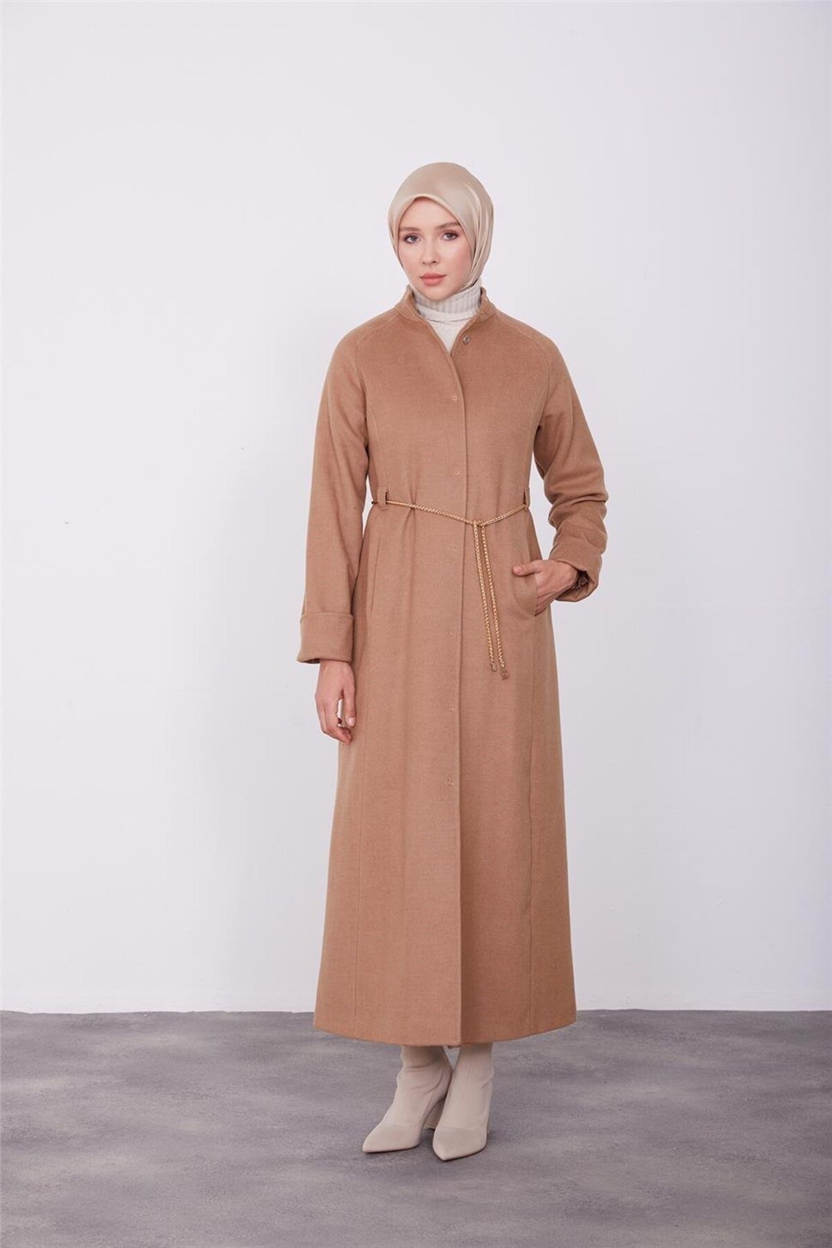 Manto 23k8710 Camel