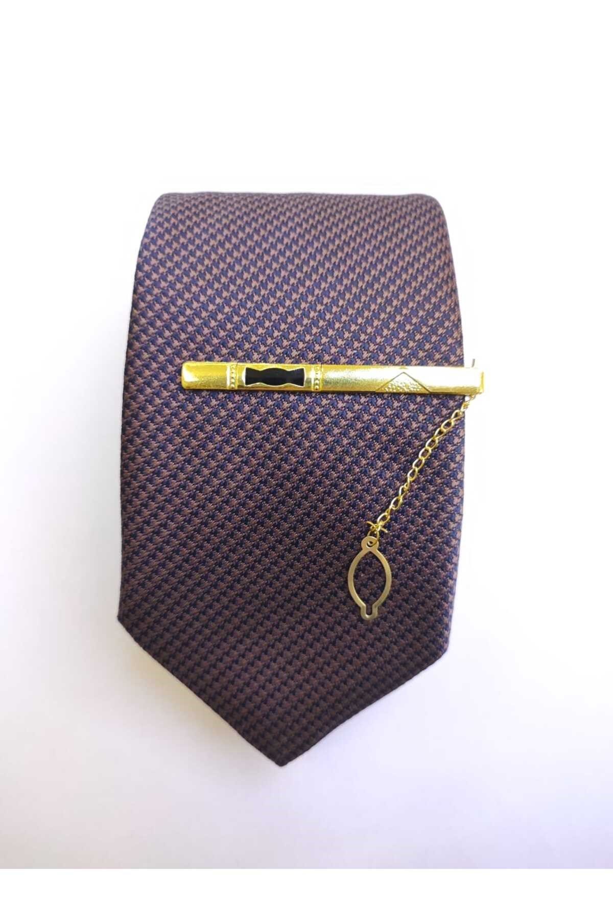 Özel İşlemeli Gold Renkli Kravat İğnesi