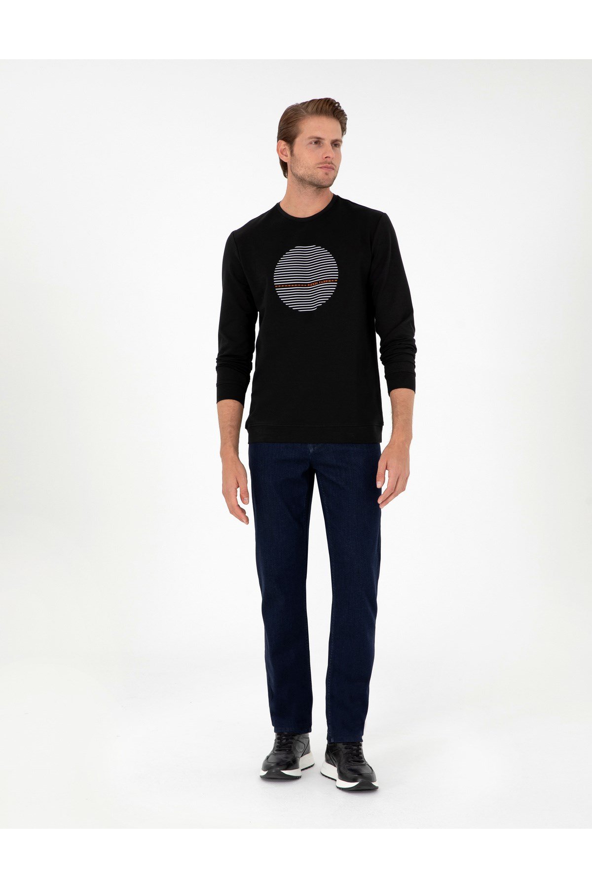 Siyah Regular Fit Sweatshirt 1941532