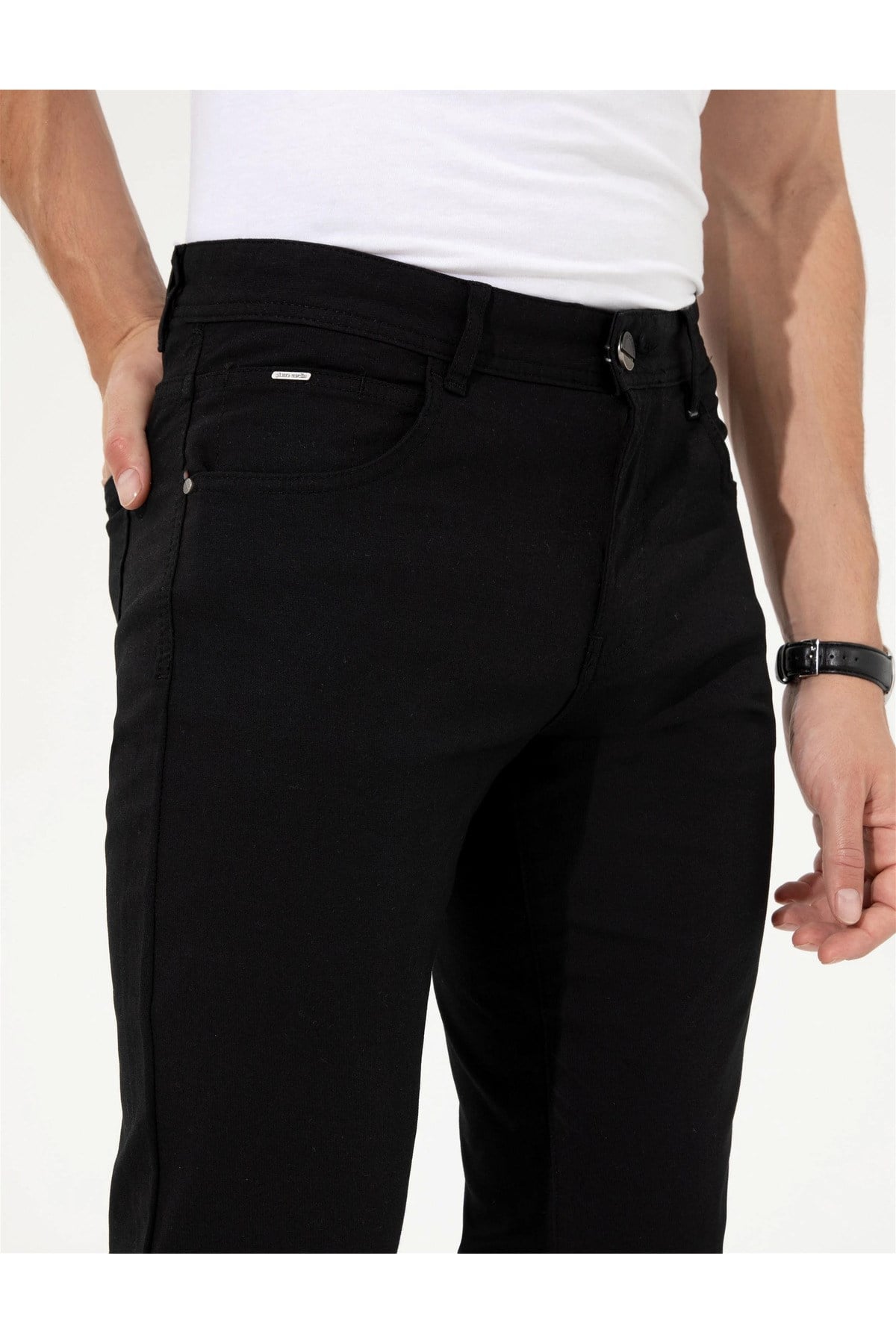 Siyah Slim Fit Kanvas Pantolon G021SZ078.000.1414330.VR033