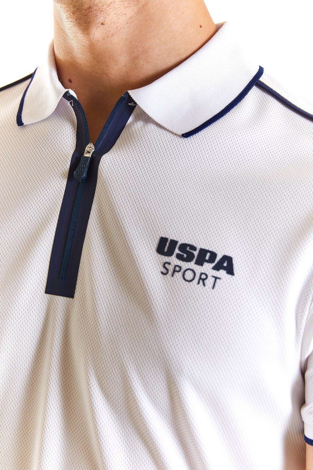 U.S POLO ASSN. ERKEK DOKUMA KUMAŞ POLO YAKA  FERMUARLI T-SHİRT