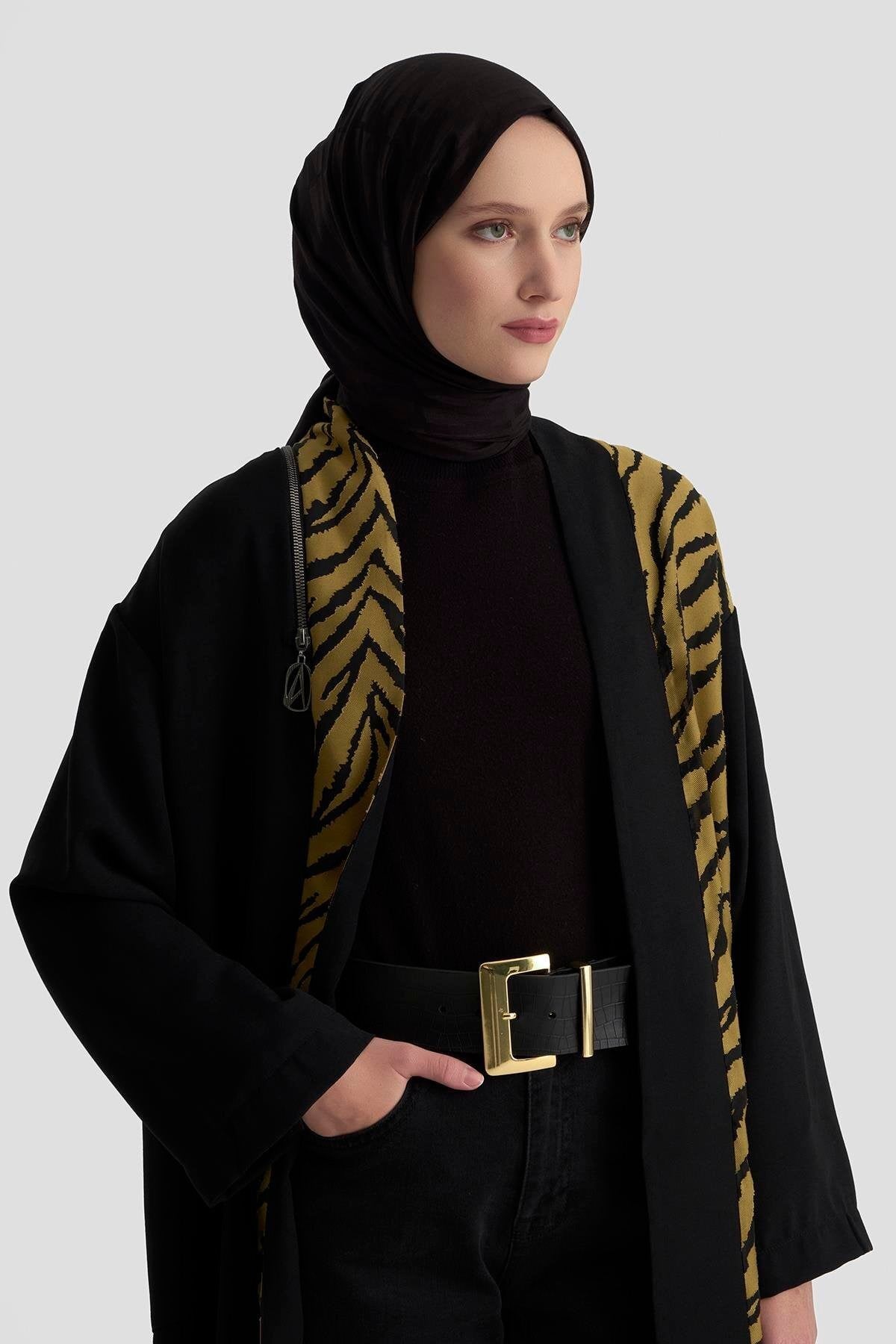 Zebra Desenli Salaş Kesim Cepli Hırka Yağ Yeşili 25KT522