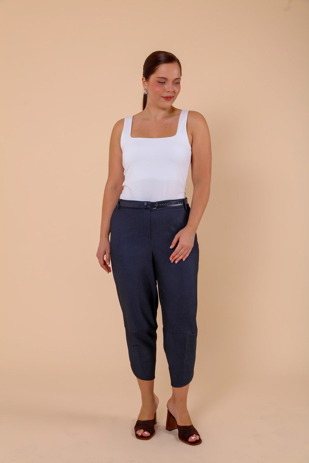 Paça Detaylı Kemerli Büyük Beden Denim Kumaş Pantolon Lacivert 