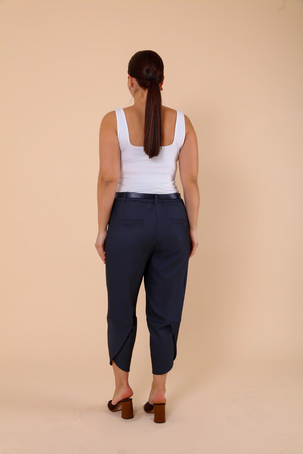 Paça Detaylı Kemerli Büyük Beden Denim Kumaş Pantolon Lacivert 