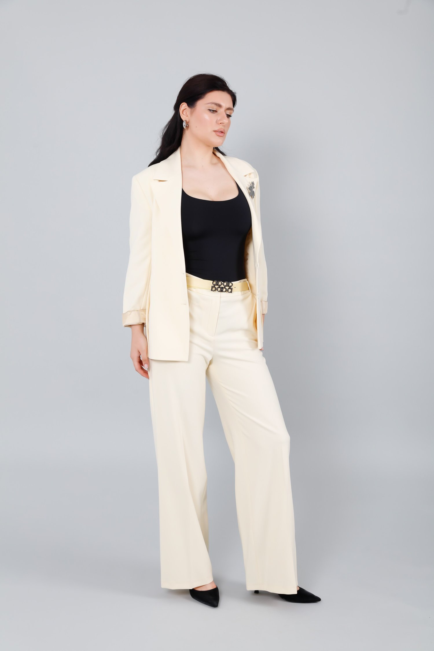 Rahat Kesim Blazer Ceket ve Bol Paça Pantolon Kadın Takım Sarı