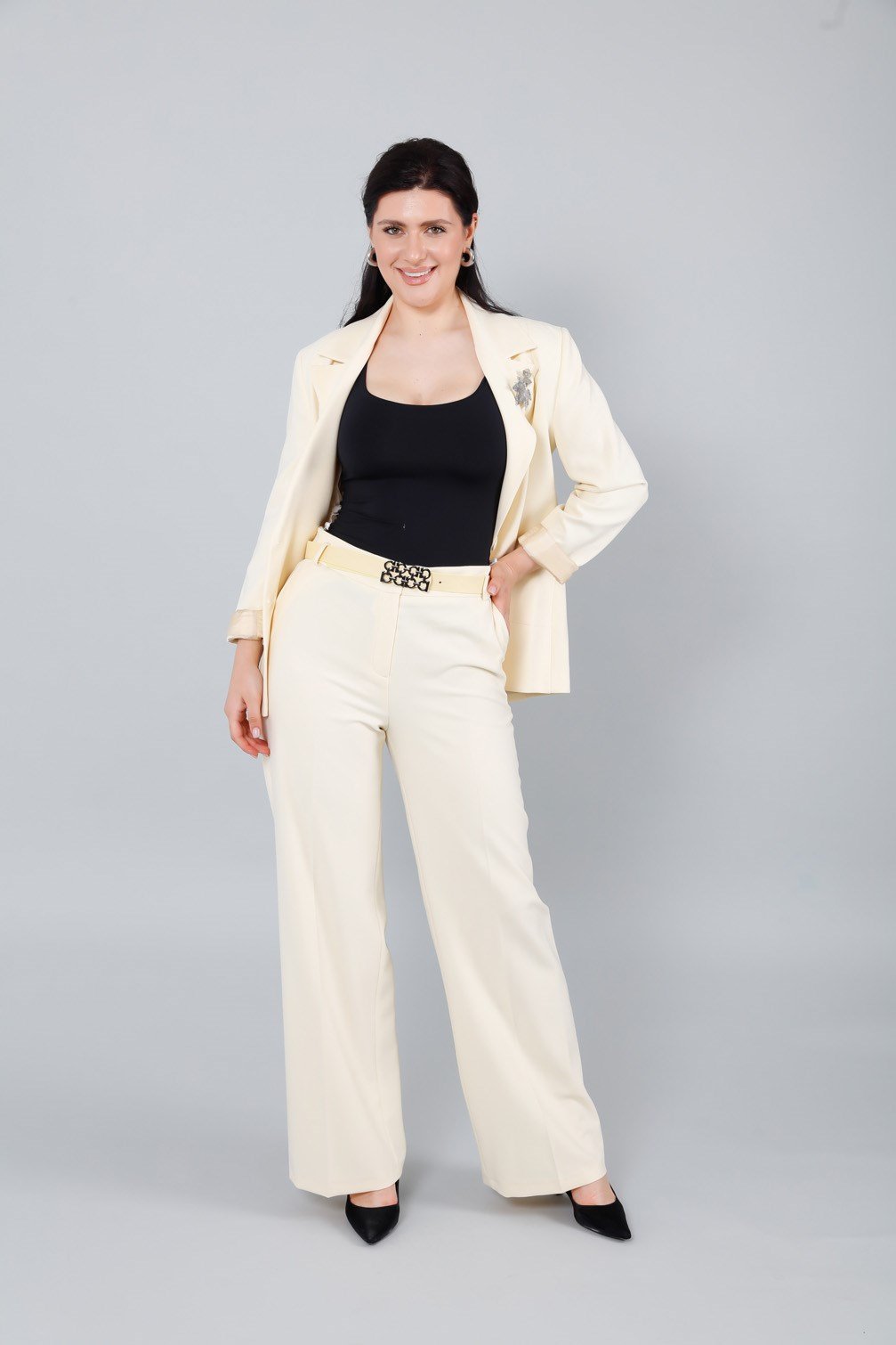Rahat Kesim Blazer Ceket ve Bol Paça Pantolon Kadın Takım Sarı