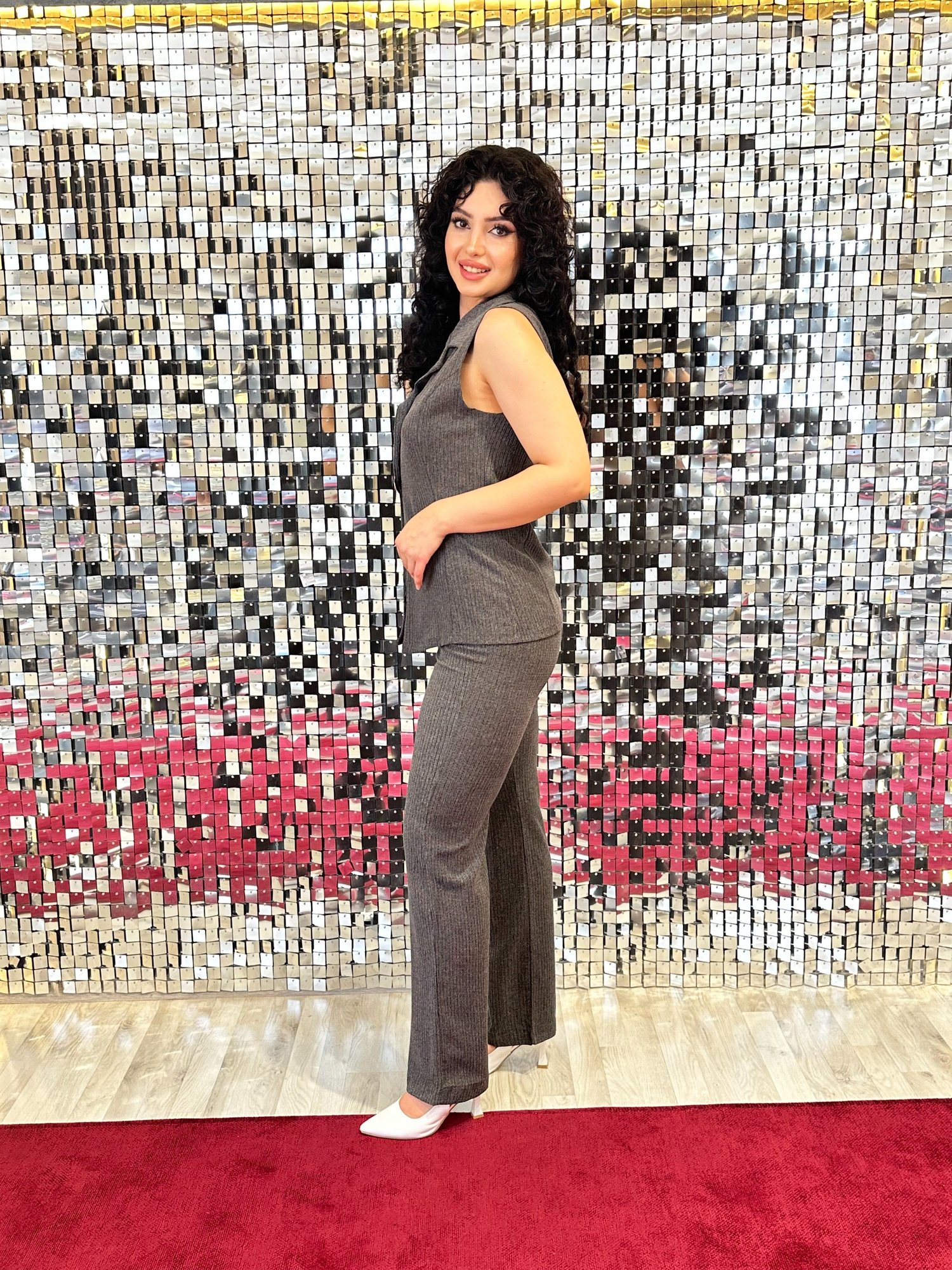 Düğmeli Gri Takım