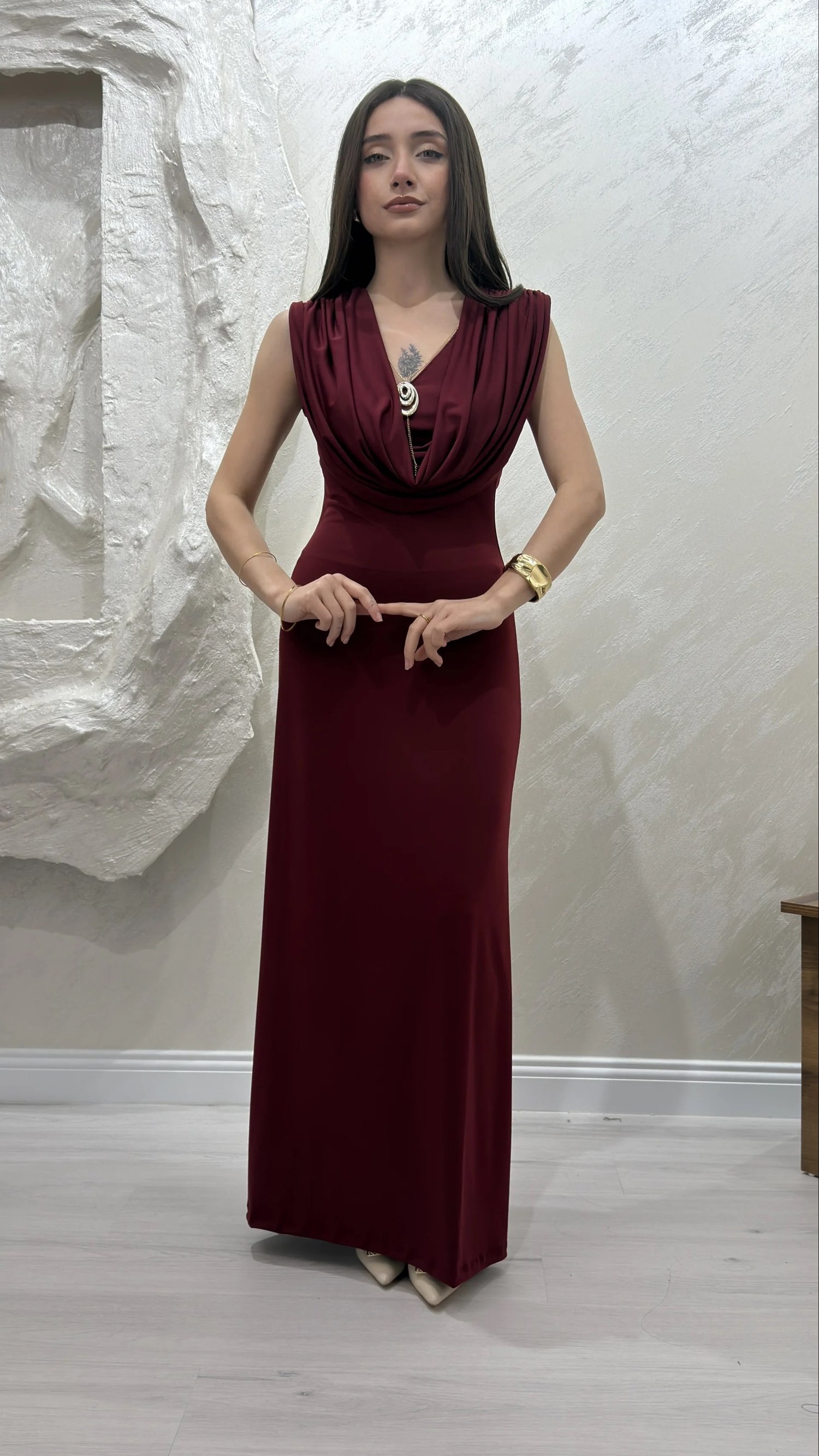 DEGAJE YAKA SANDY ELBİSE- BORDO