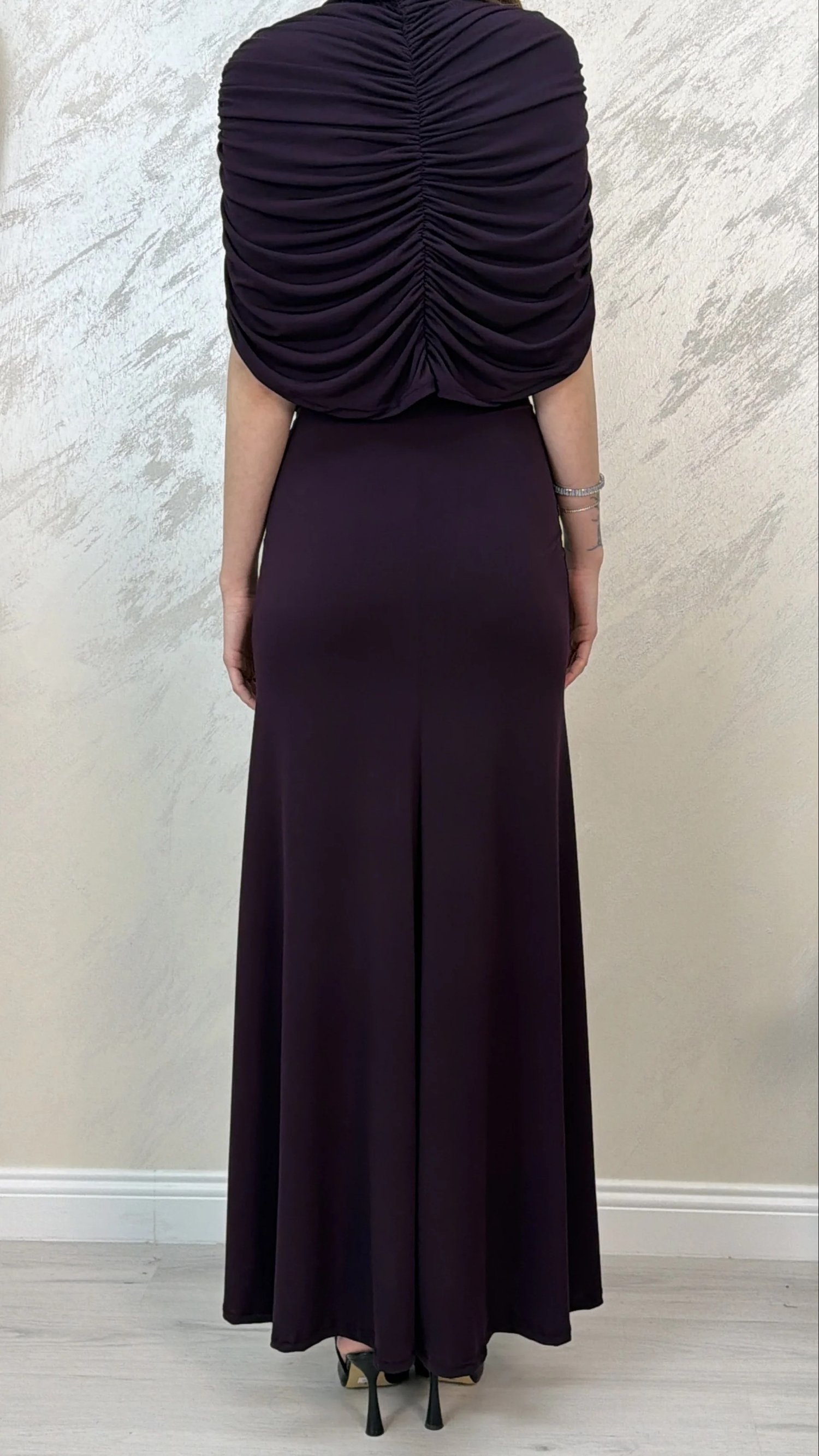 DRAPE DETAYLI DAVET ELBİSESİ-MÜRDÜM