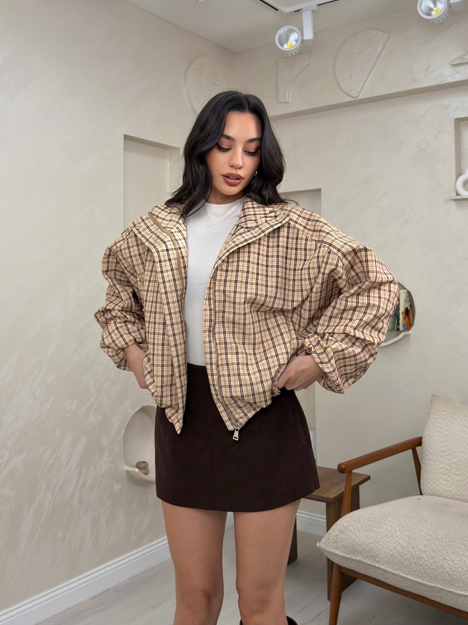 Eva Bej Renkli Ekose Desenli Fermuarlı Kadın Mont | miraylawear