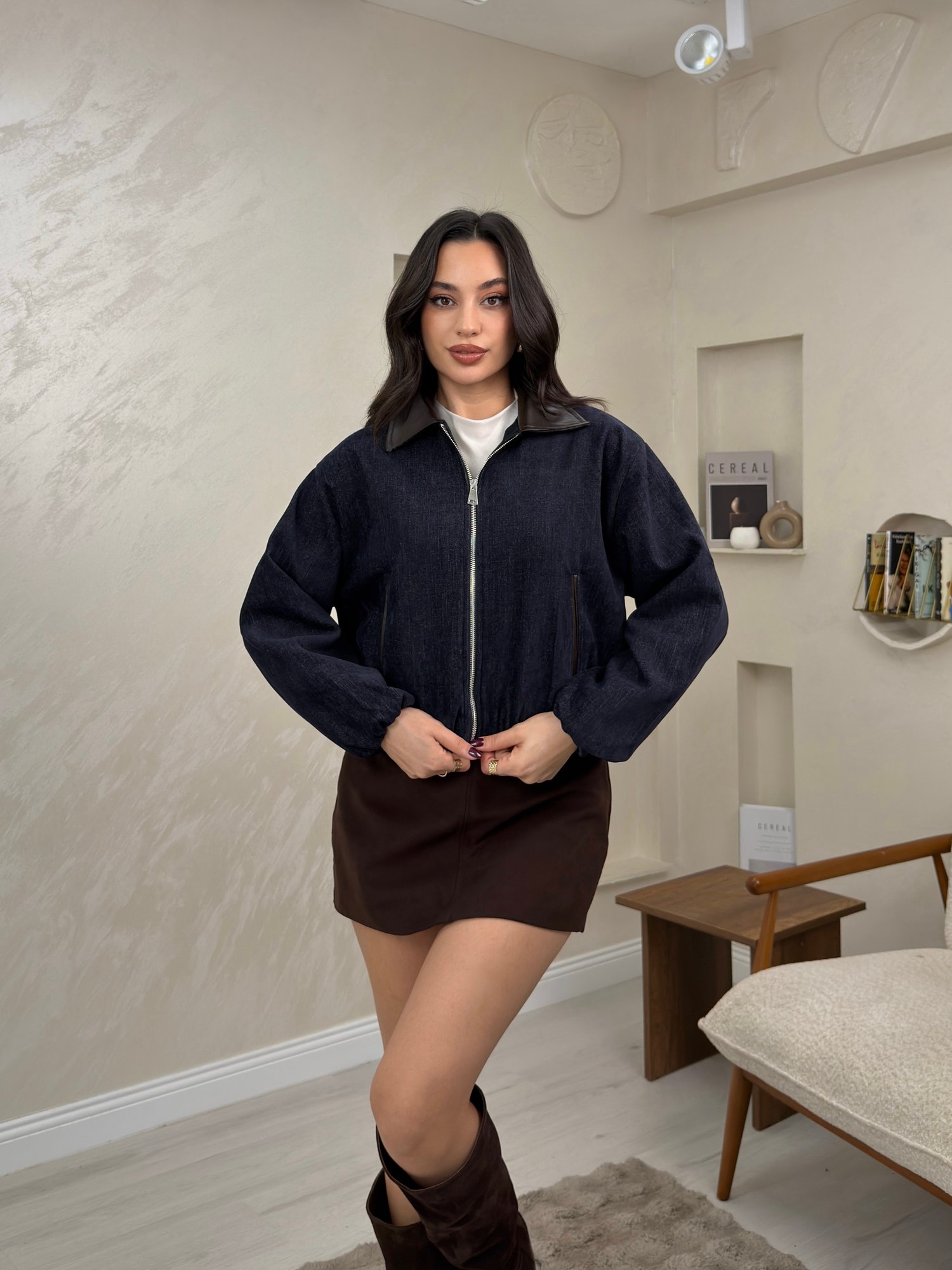 Helena Laci Renkli Deri Yaka Detaylı Fermuarlı Lacivert Kadın Denim Ceket | miraylawear