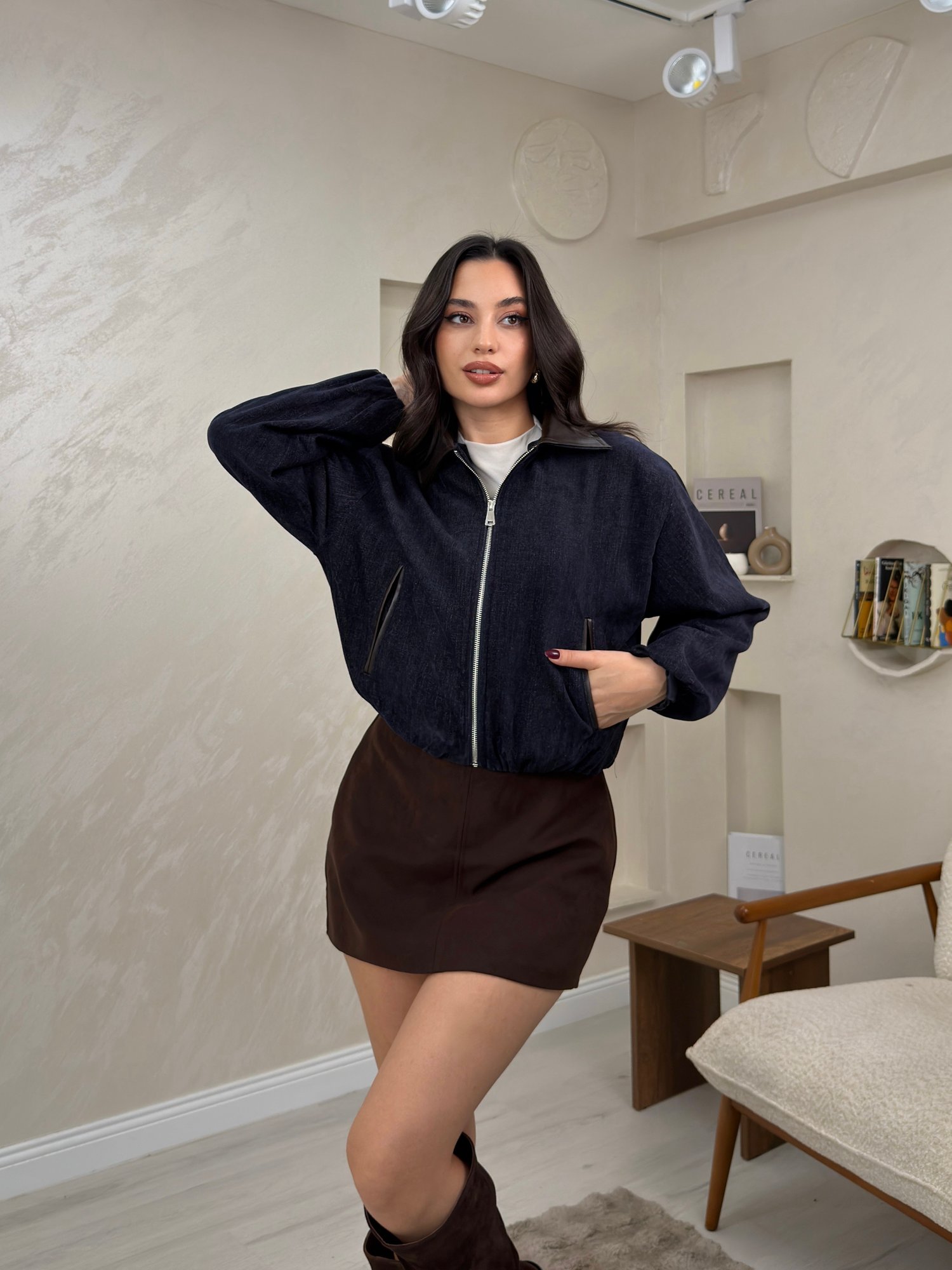 Helena Laci Renkli Deri Yaka Detaylı Fermuarlı Lacivert Kadın Denim Ceket | miraylawear