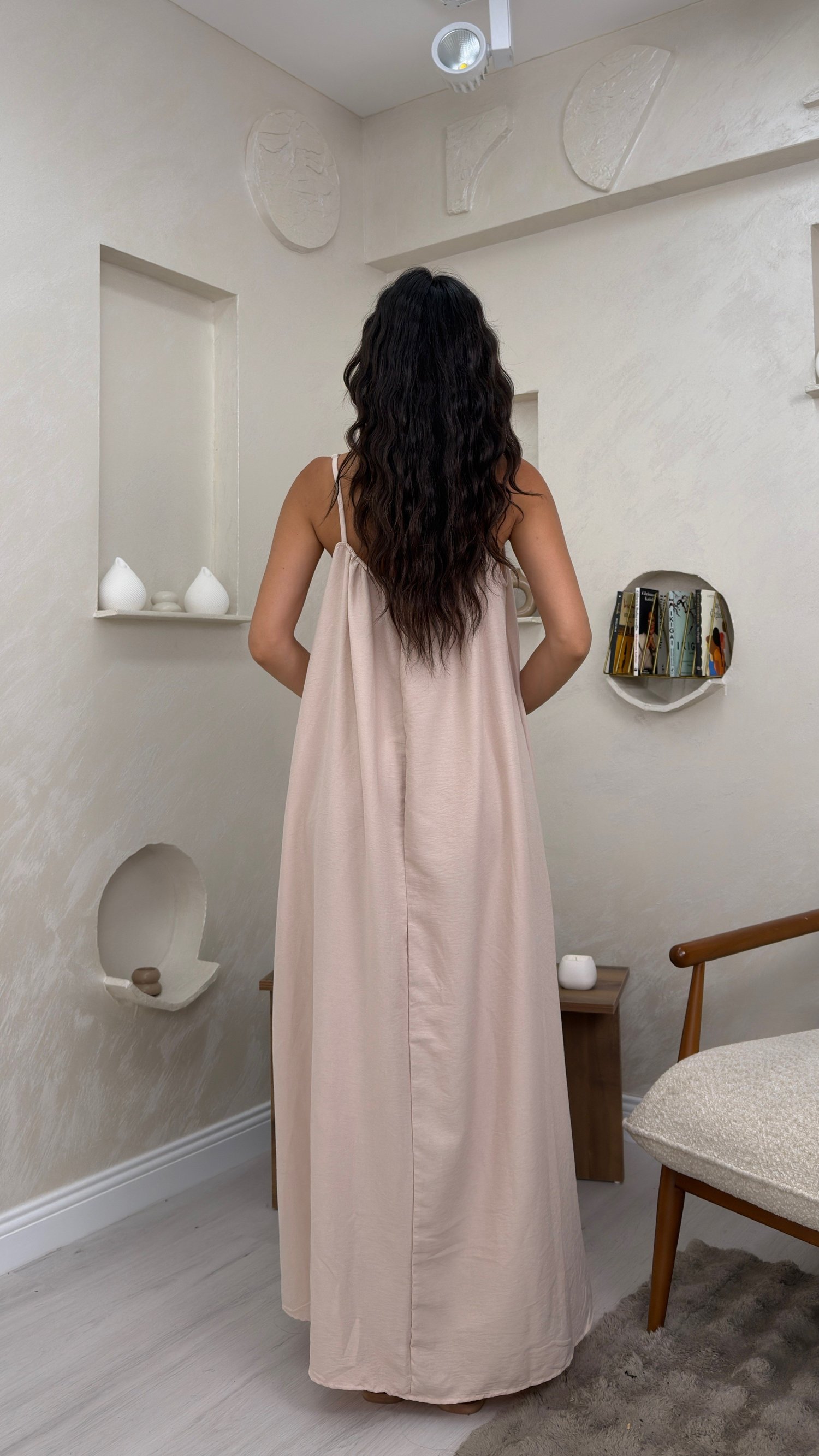 LUNA KREM RENKLİ ASKILI SALAS KADIN MAXİ ELBİSE