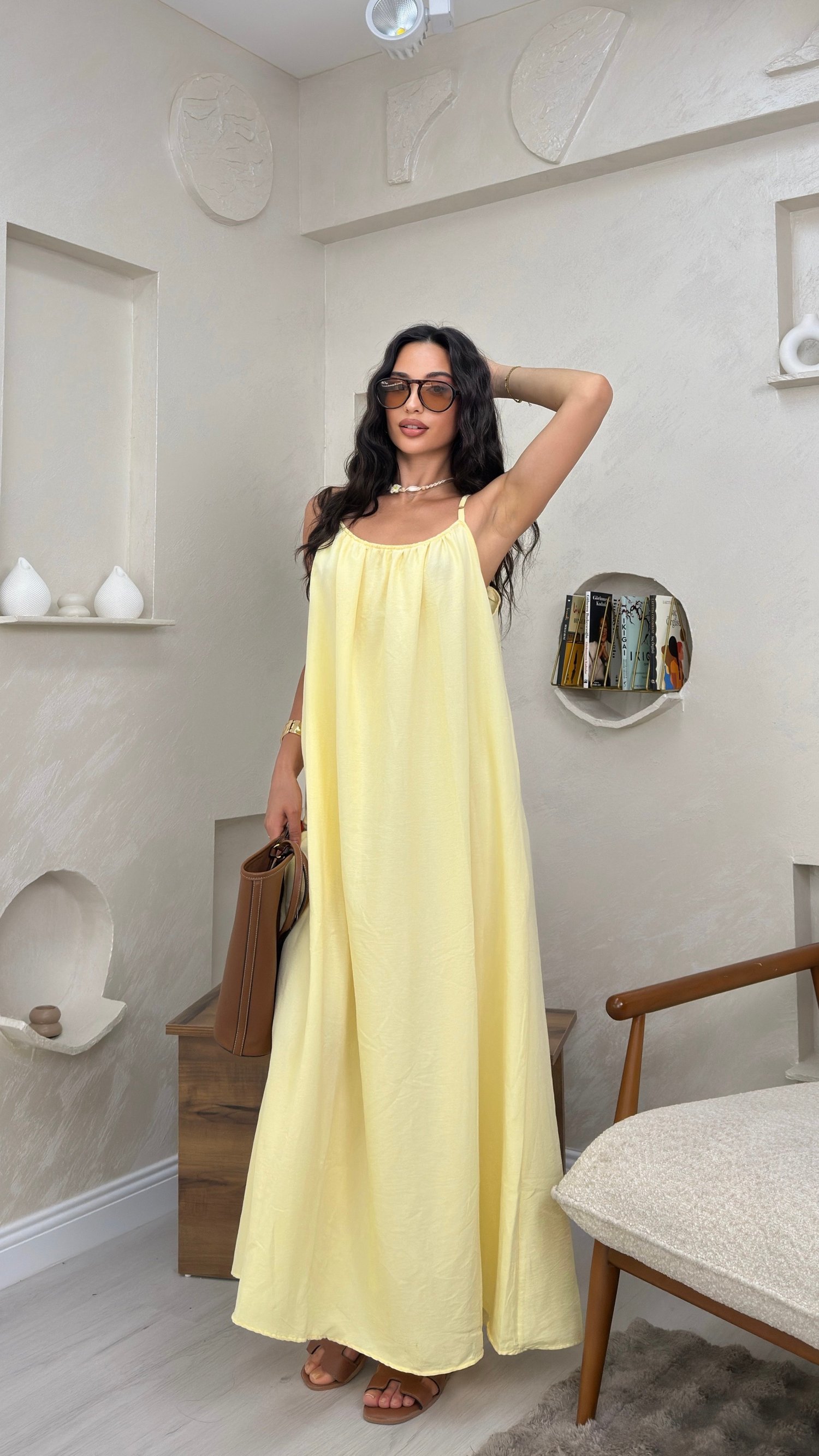 LUNA SARI RENKLİ ASKILI SALAS KADIN MAXİ ELBİSE