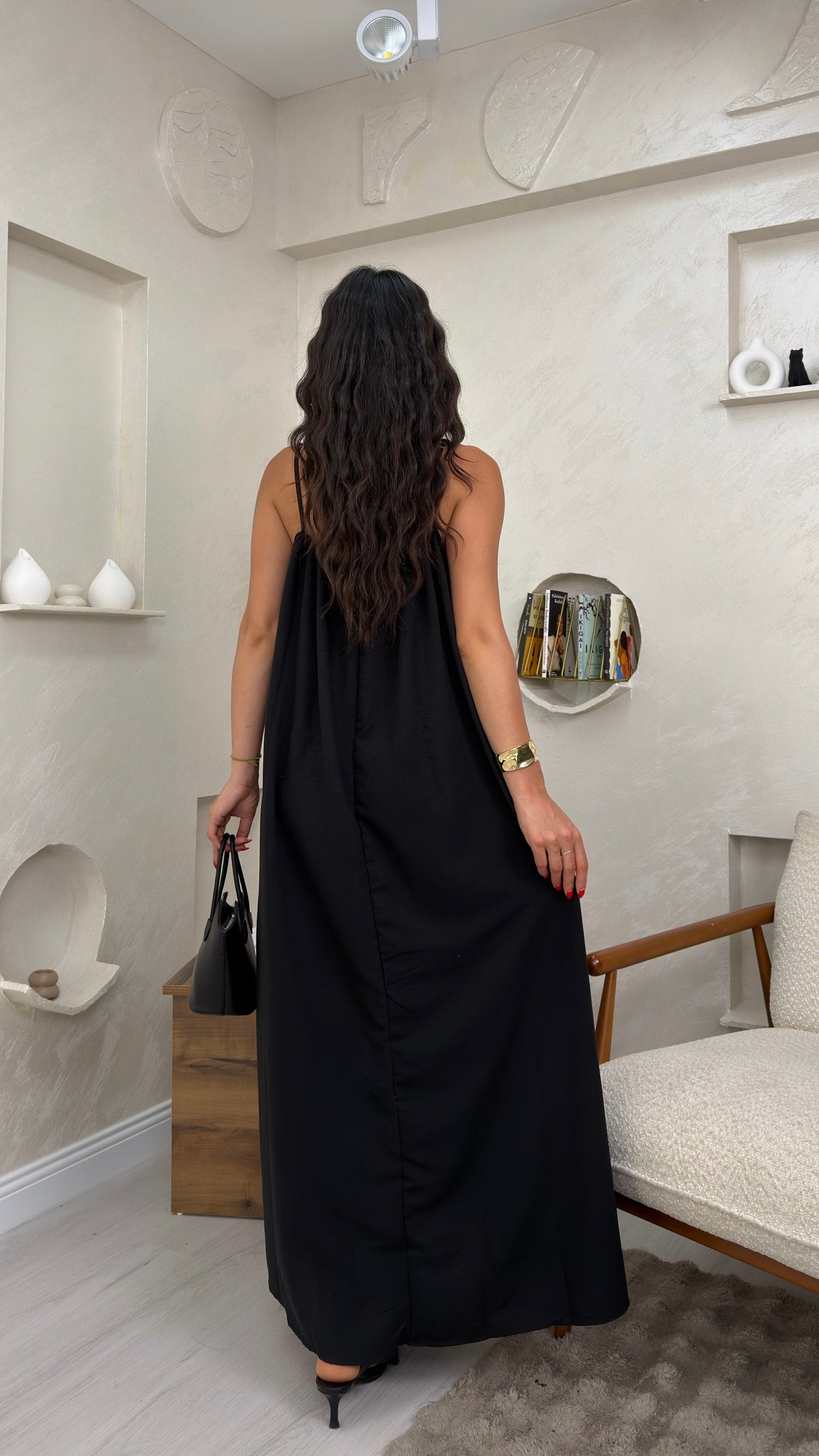 LUNA SİYAH RENKLİ ASKILI SALAS KADIN MAXİ ELBİSE