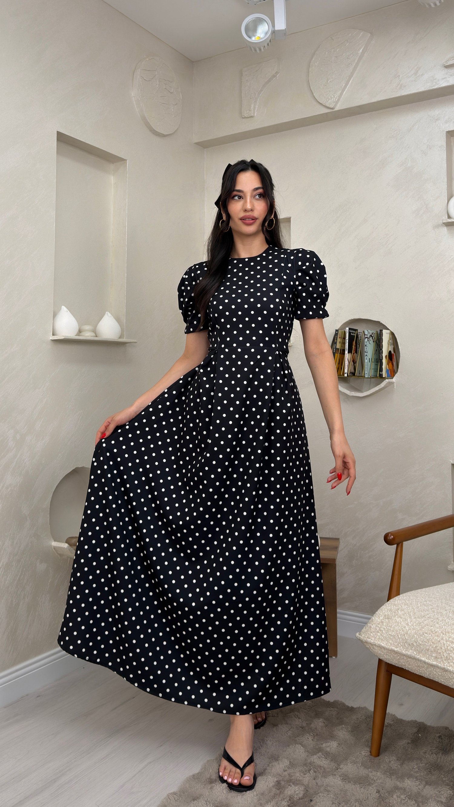 MARY SİYAH RENKLİ PUANTİYELİ KADIN  MAXİ ELBİSE