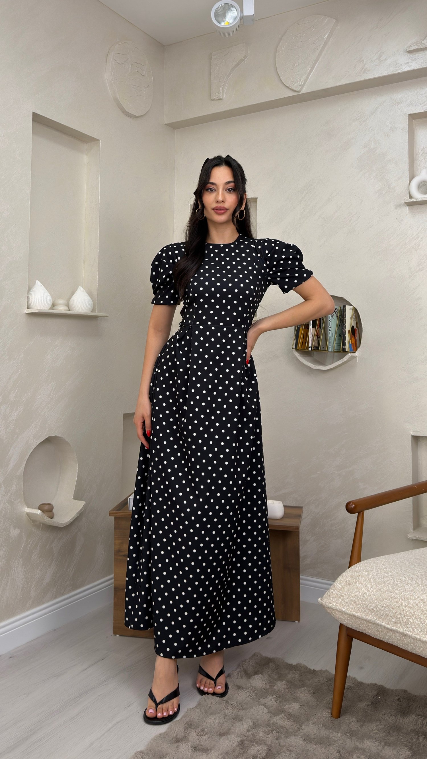 MARY SİYAH RENKLİ PUANTİYELİ KADIN  MAXİ ELBİSE