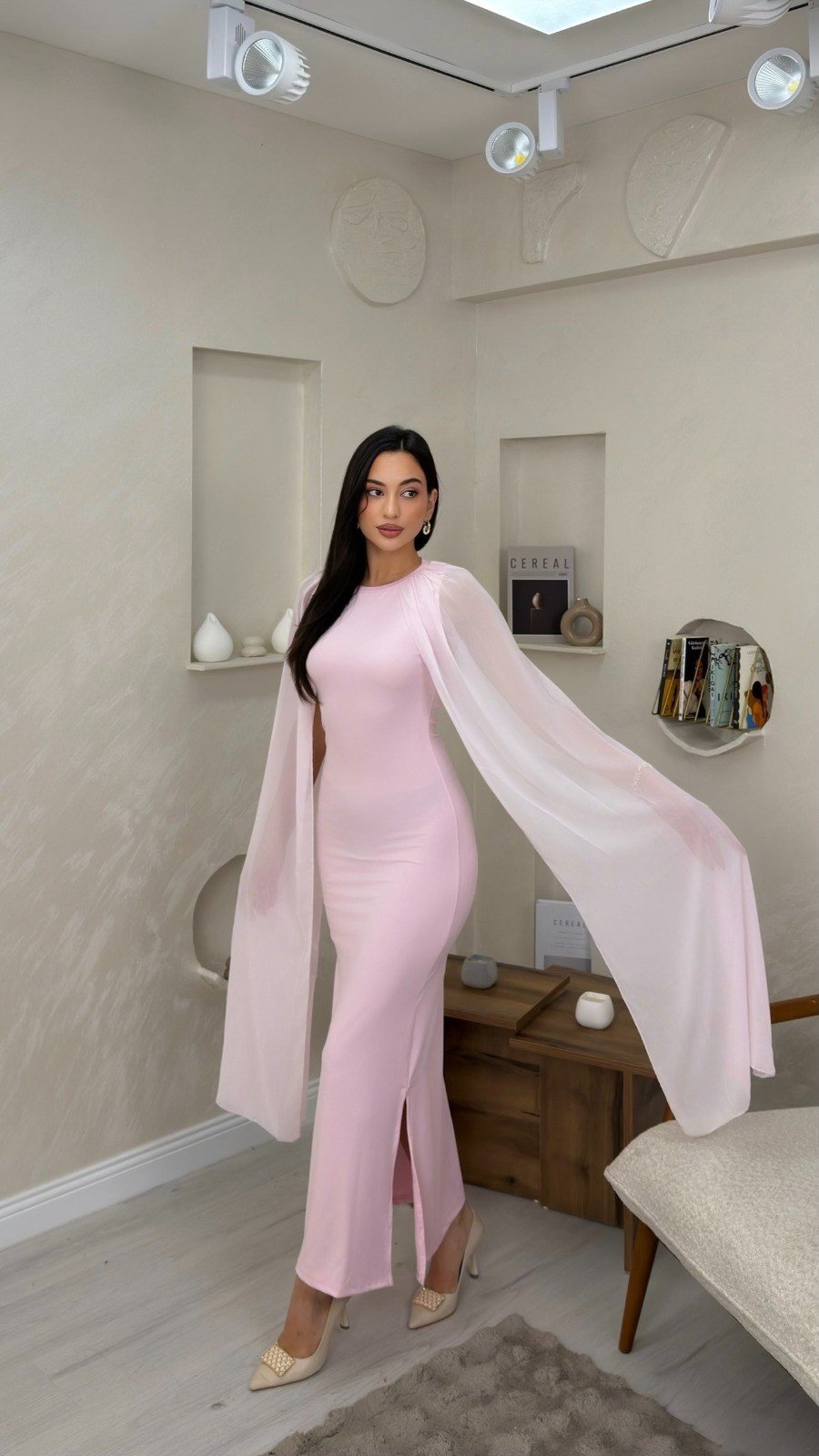 VİOLET PEMBE  RENKLİ TÜL PELERİN DETAYLI KADIN MAXİ ELBİSE