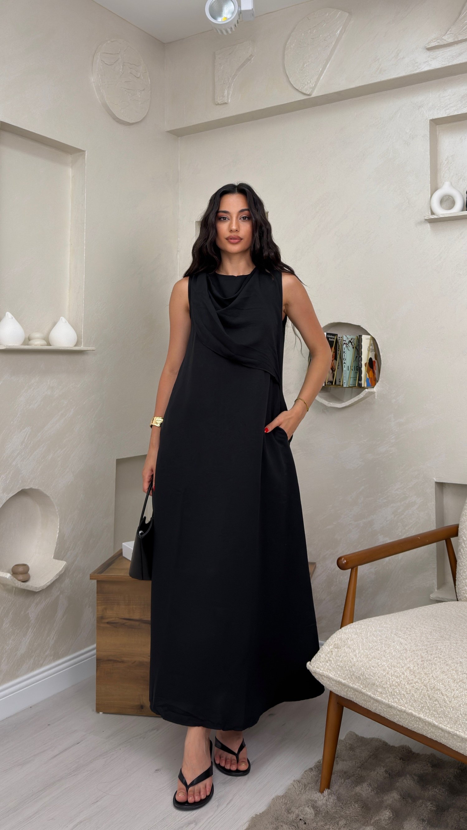 WENDY SİYAH RENKLİ ŞAL DETAYLI KADIN MAXİ ELBİSE