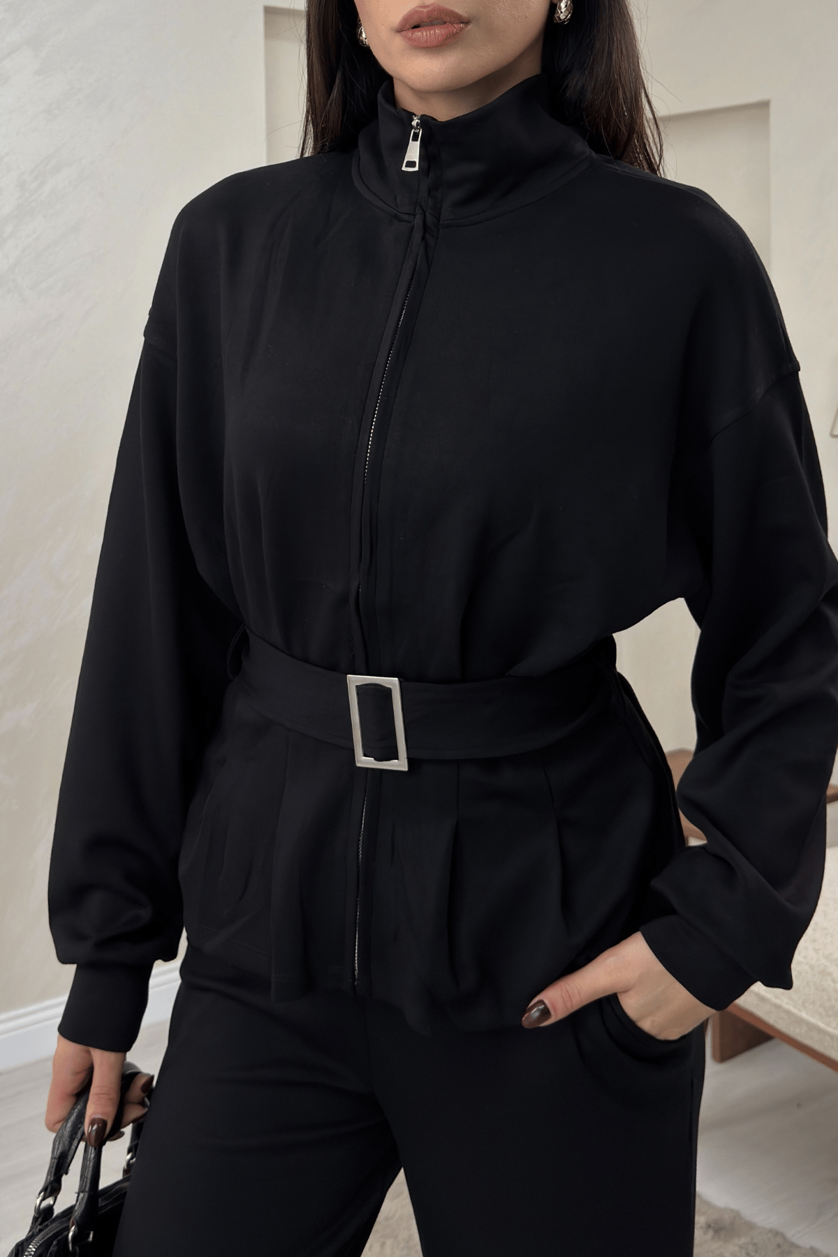 Zoe Siyah Renkli Kemerli Fermuarlı Ceket ve Pantolon Kadın Takım | miraylawear