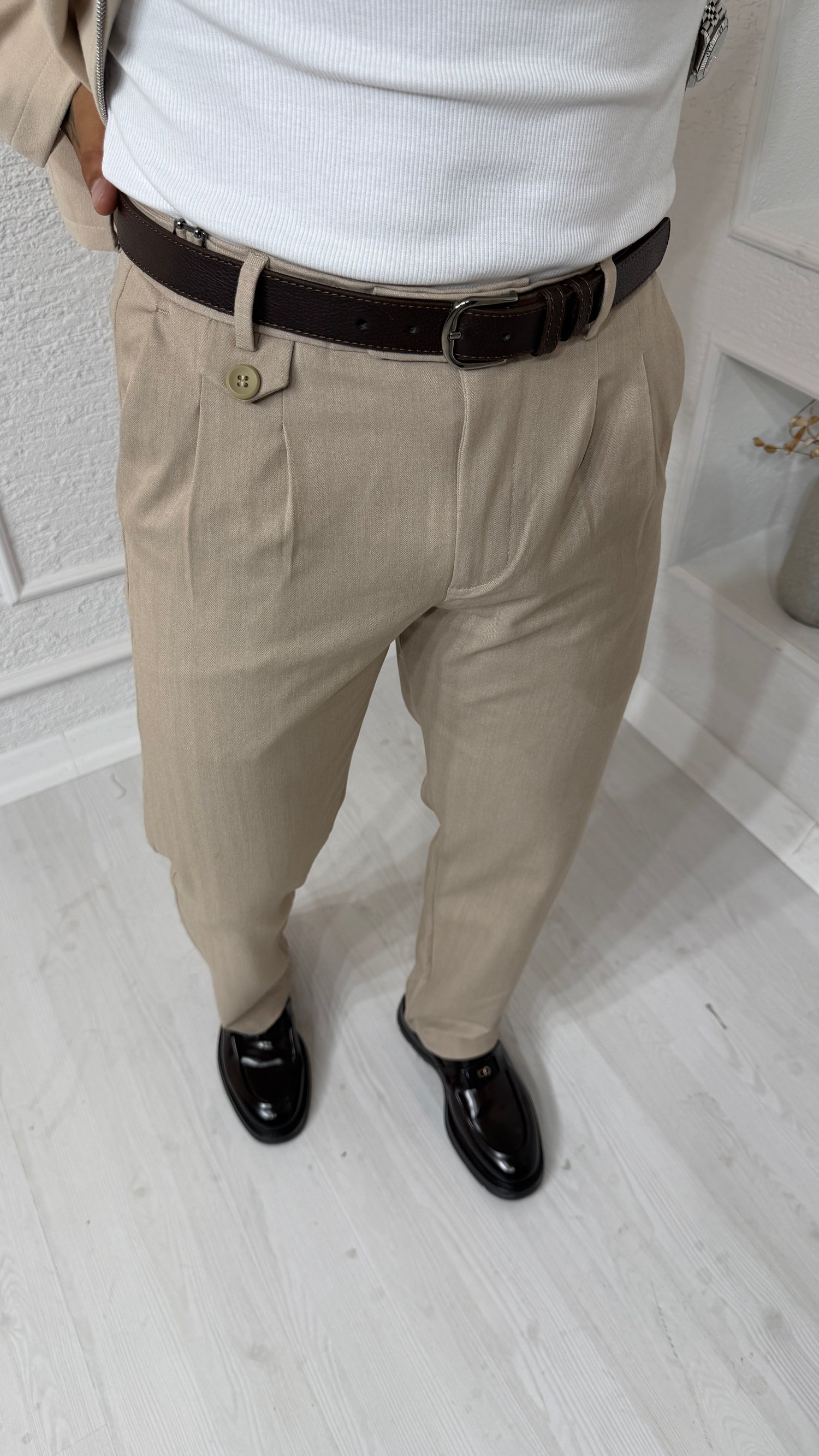 Bej Modern Fit Pileli Pantolon