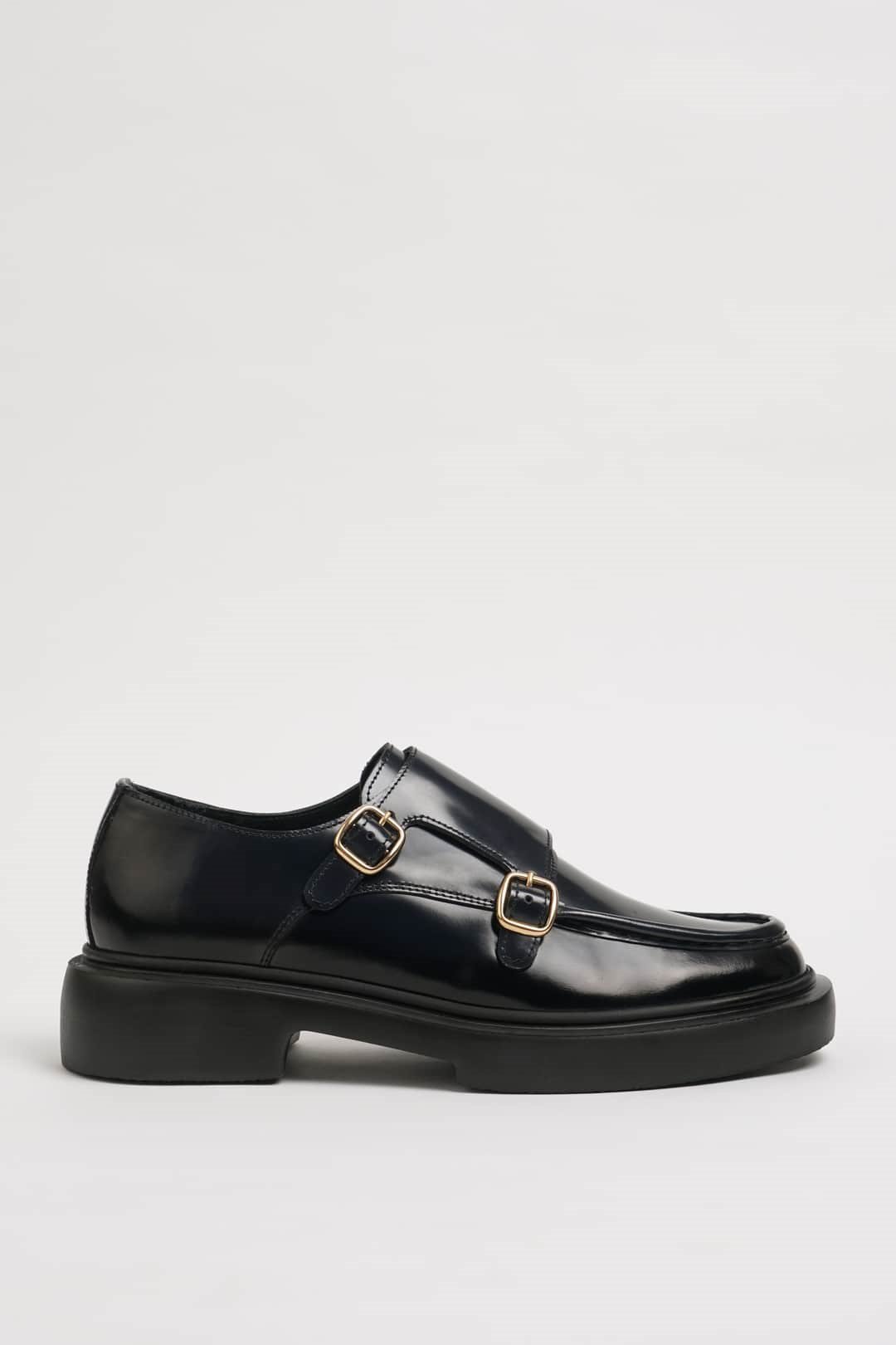 manfredi-model-natural-deri-casual-aya-445113.jpeg