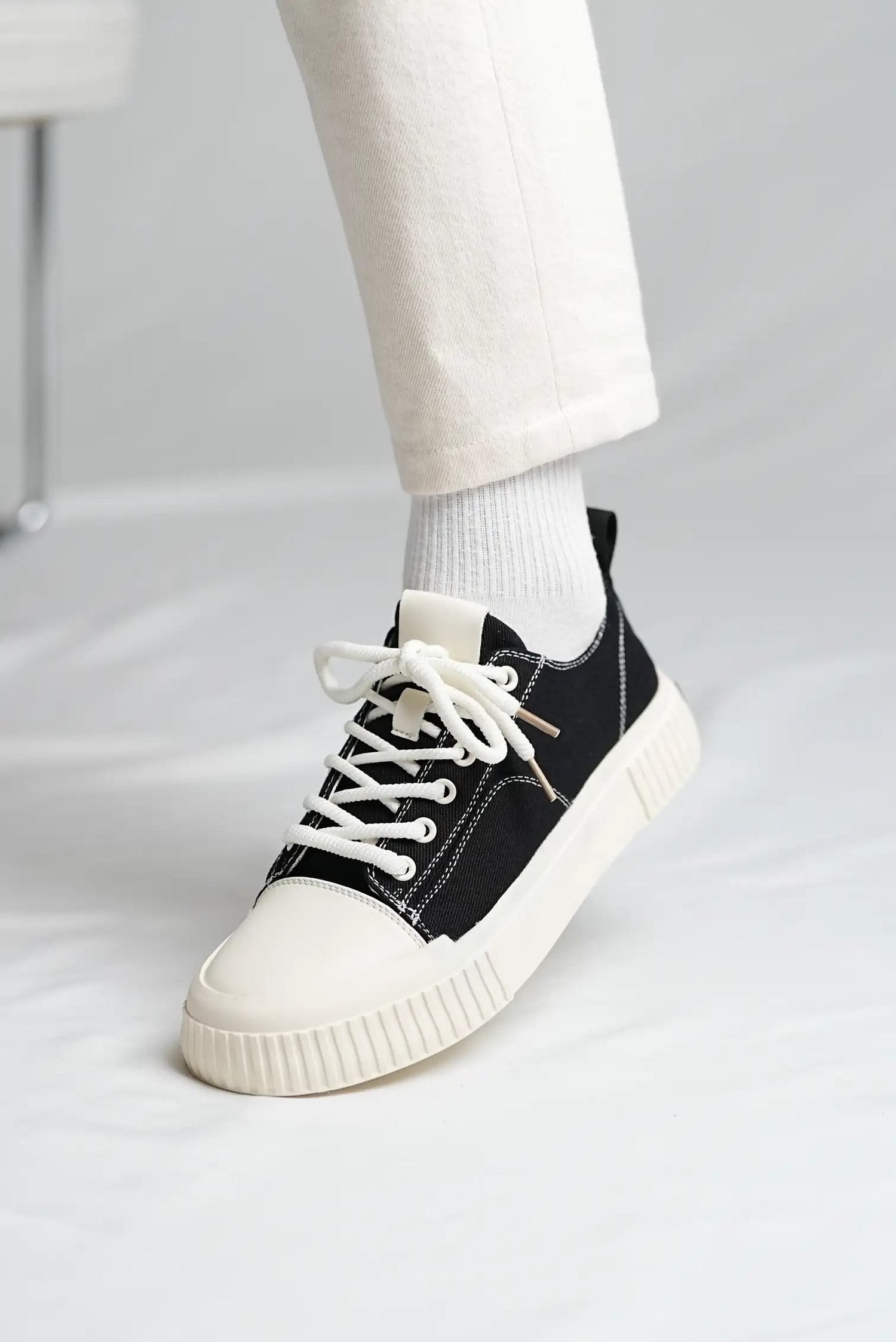 Mince Model Kombinasyonlu Deri İthal Taban Sneaker Ayakkabı - SİYAH