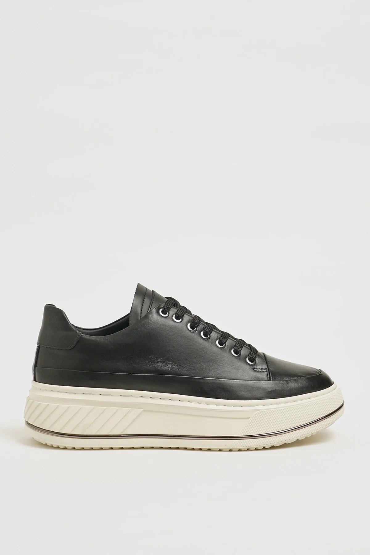 Sebastian Model İthal Taban Hakiki Deri Sneaker Ayakkabı - SİYAH