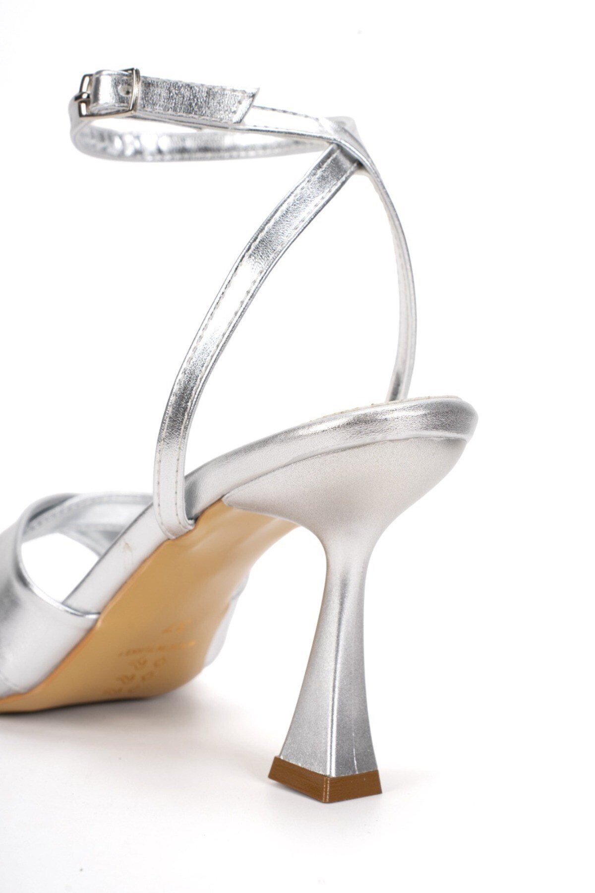 Kadın Gümüş Çapraz Bantlı Bilekten Bağlamalı Ayakkabı SEFERİ-F