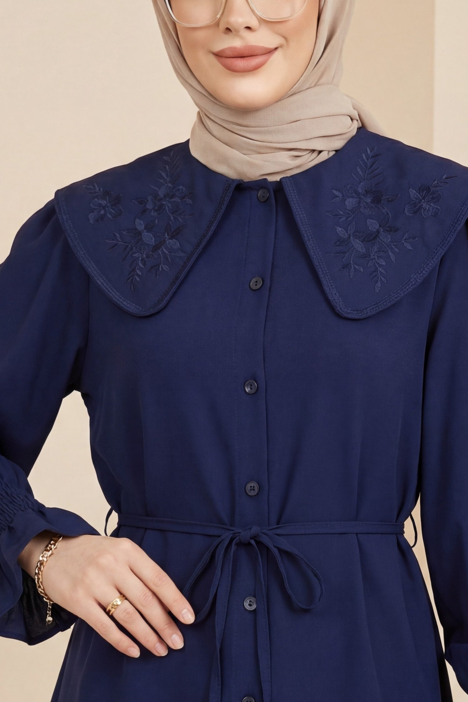 Bebe Yaka Nakışlı Beli Bağlamalı Poplin Gömlek -Laci