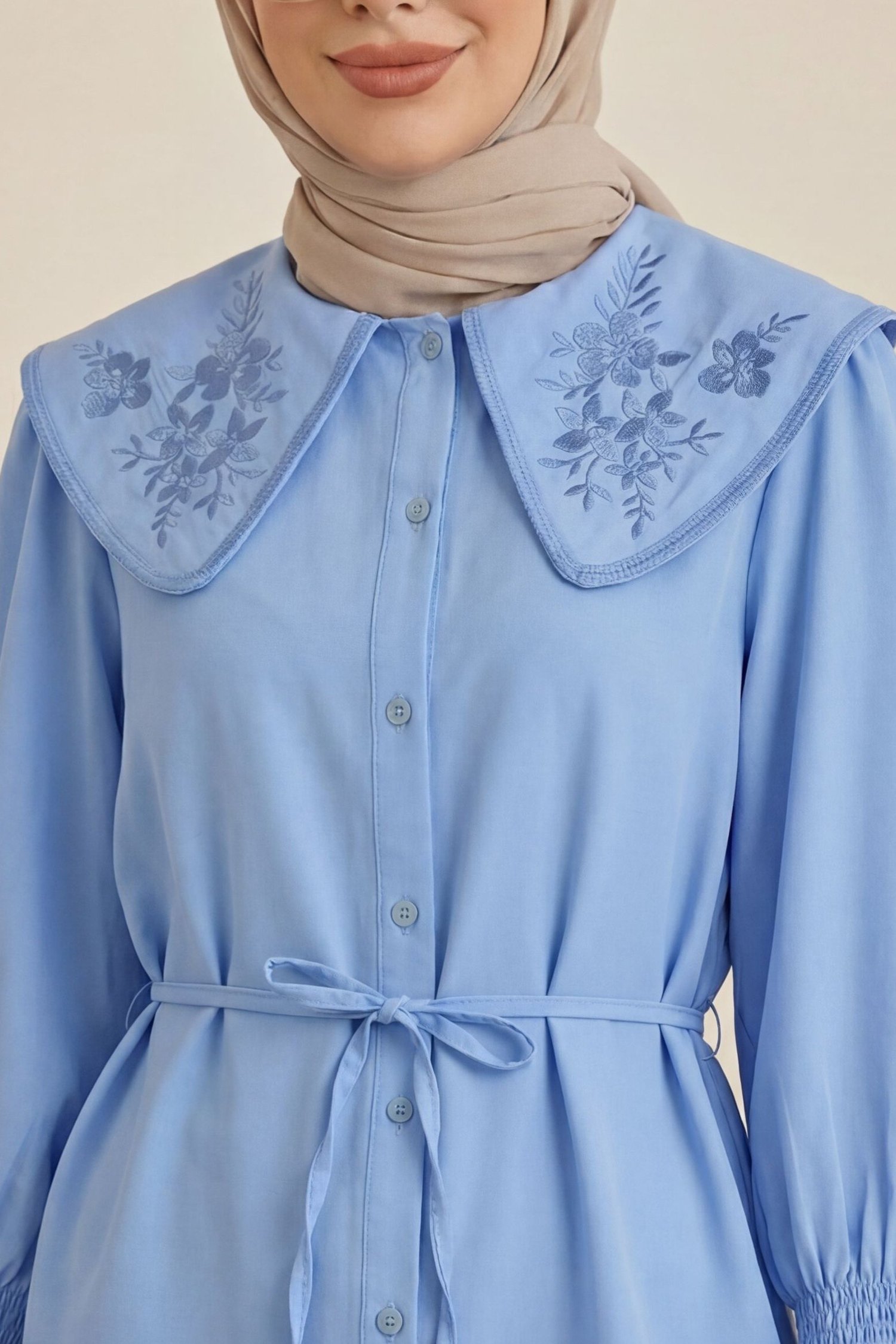 Bebe Yaka Nakışlı Beli Bağlamalı Poplin Gömlek -Mavi