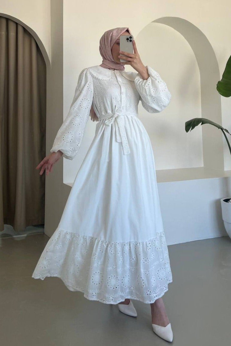 Bebe Yaka Yarım Düğmeli Fistolu Elbise  -Beyaz