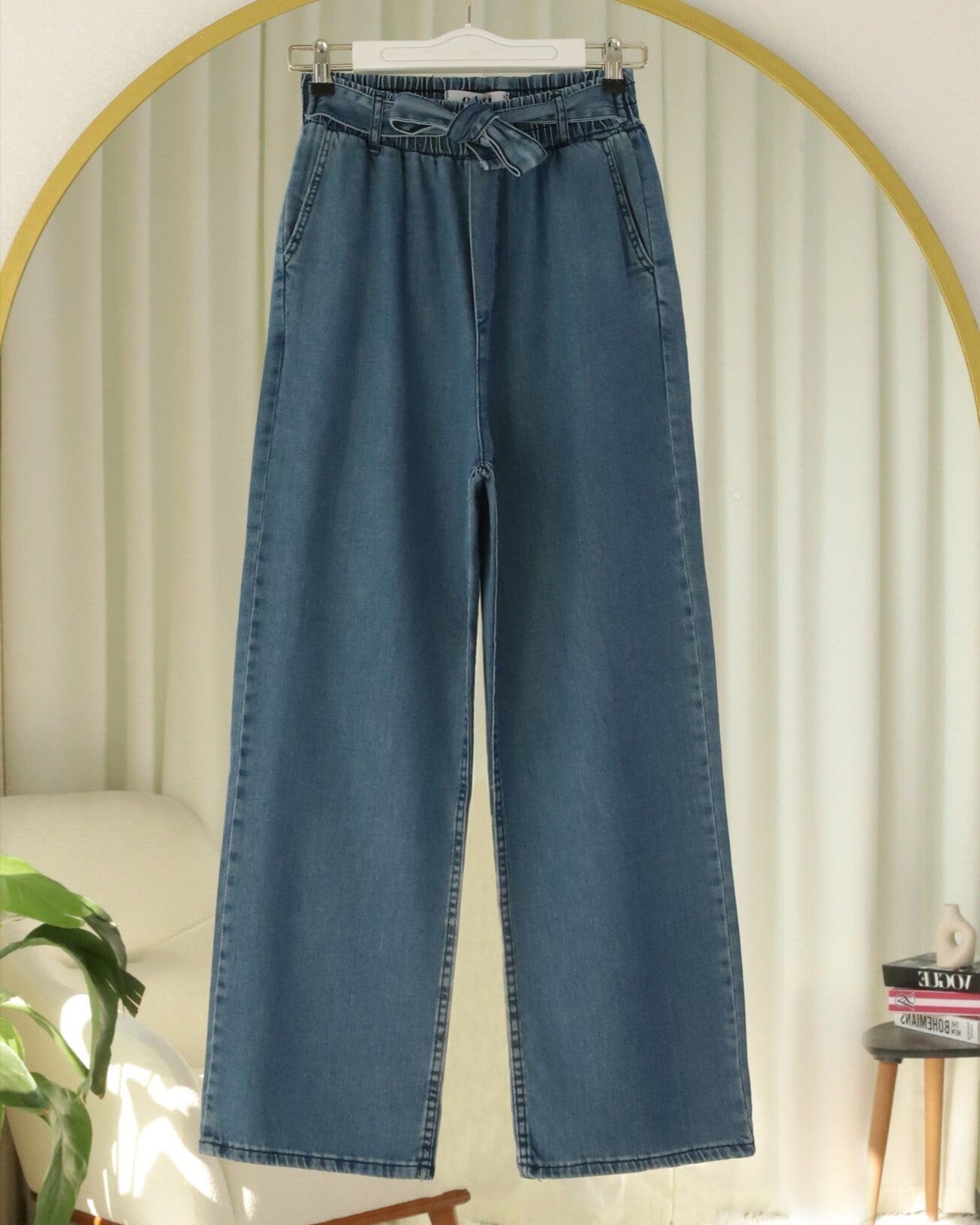 Beli Kuşaklı Lastikli Cepli Kot Pantolon -Laci