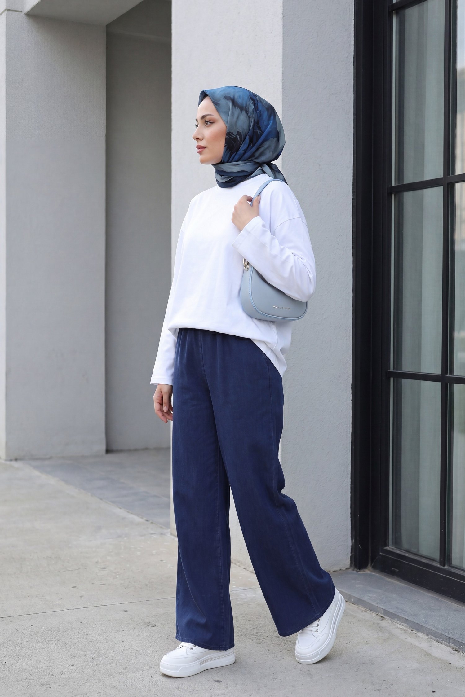 Bisiklet Yaka Uzun Kollu Oversize Penye Sweat -Beyaz