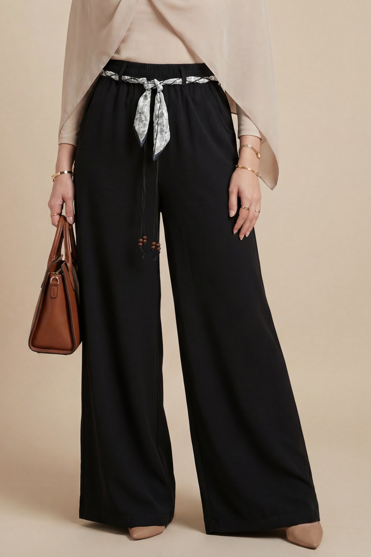 Bol Paça Beli Lastikli Kemerli Cepli Keten Görünümlü Pantolon  -Siyah