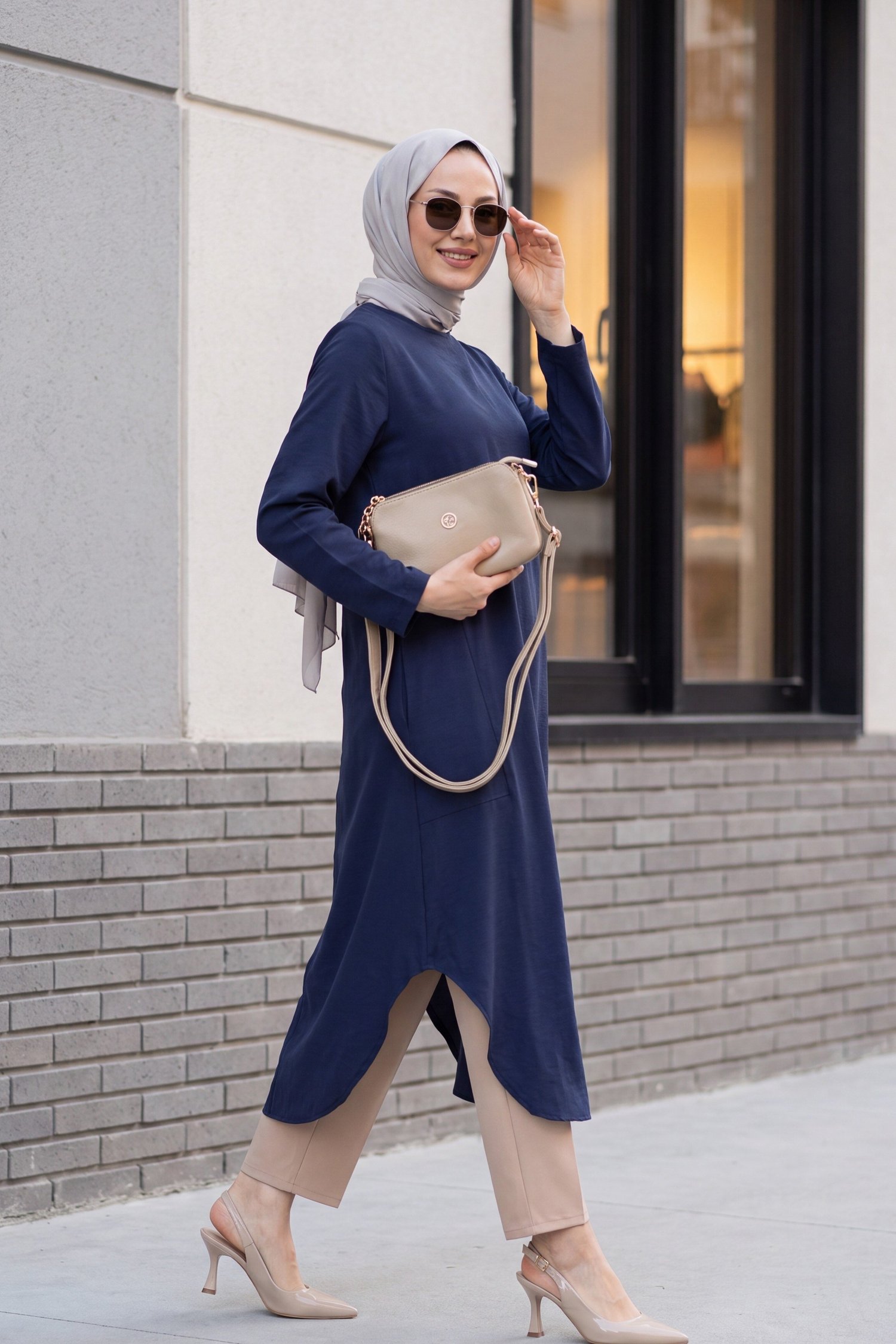 Cepli Yanları Yırtmaçlı Uzun Rayon Tunik  -Lacivert