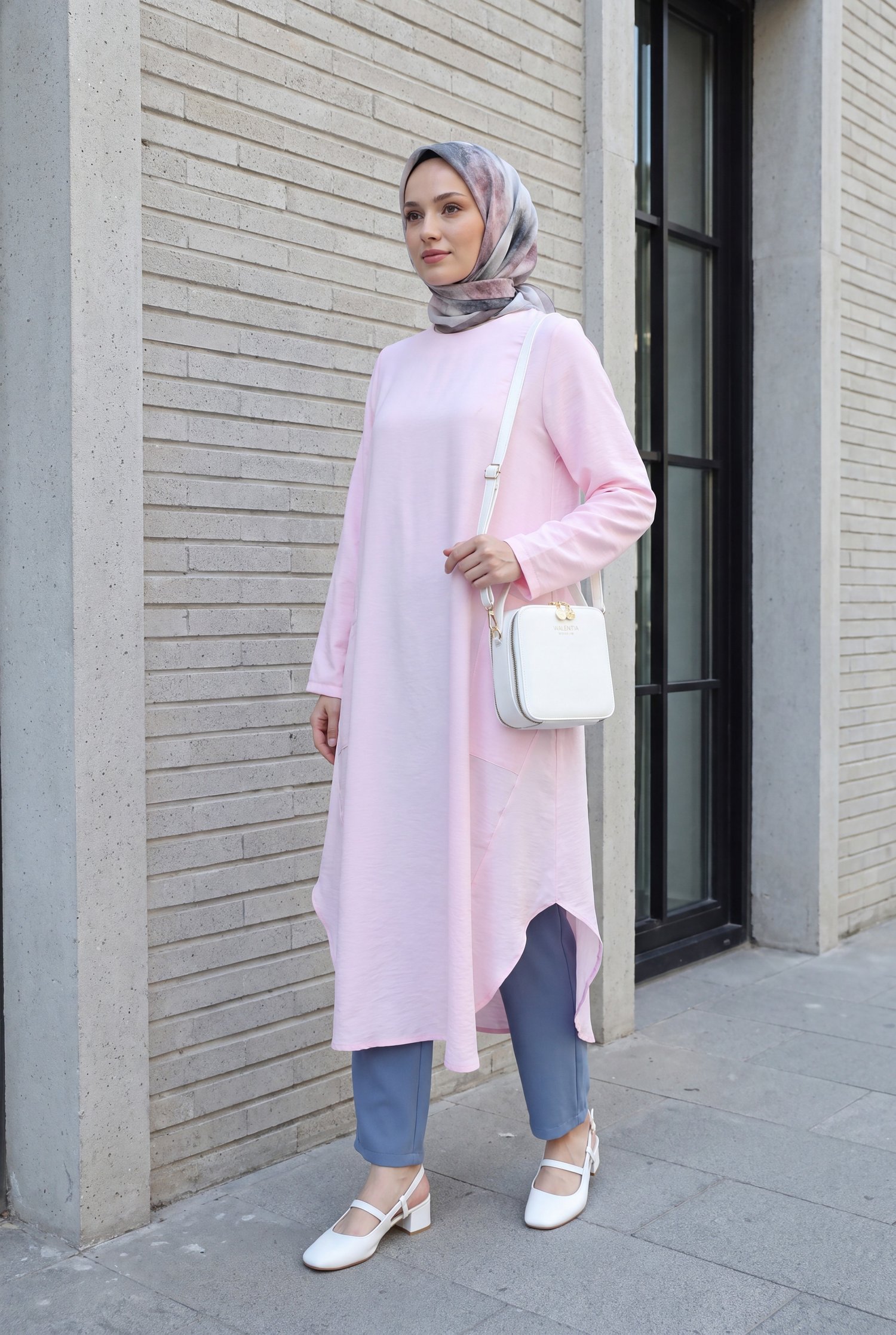 Cepli Yanları Yırtmaçlı Uzun Rayon Tunik  -Pudra