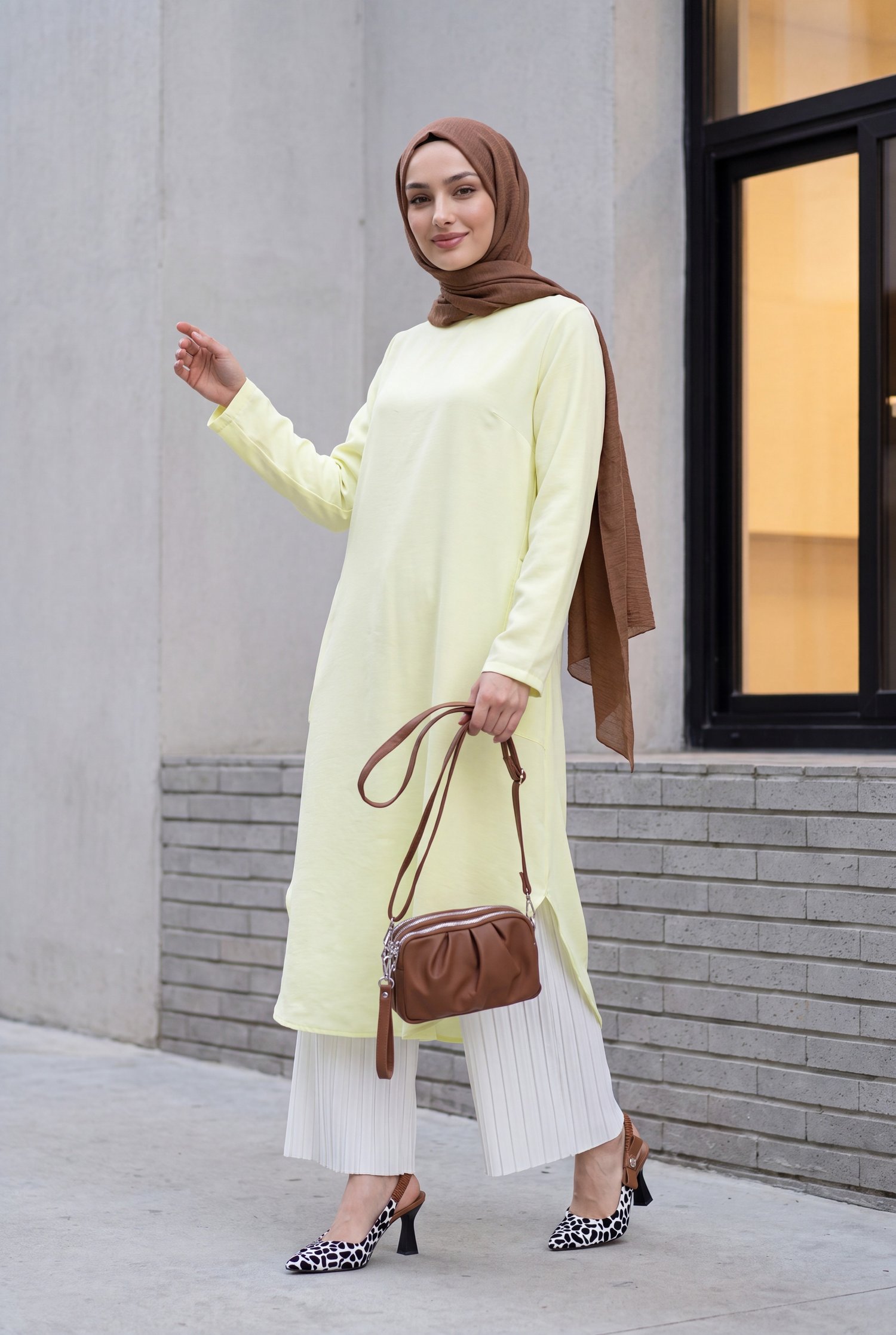 Cepli Yanları Yırtmaçlı Uzun Rayon Tunik  -Açık Sarı