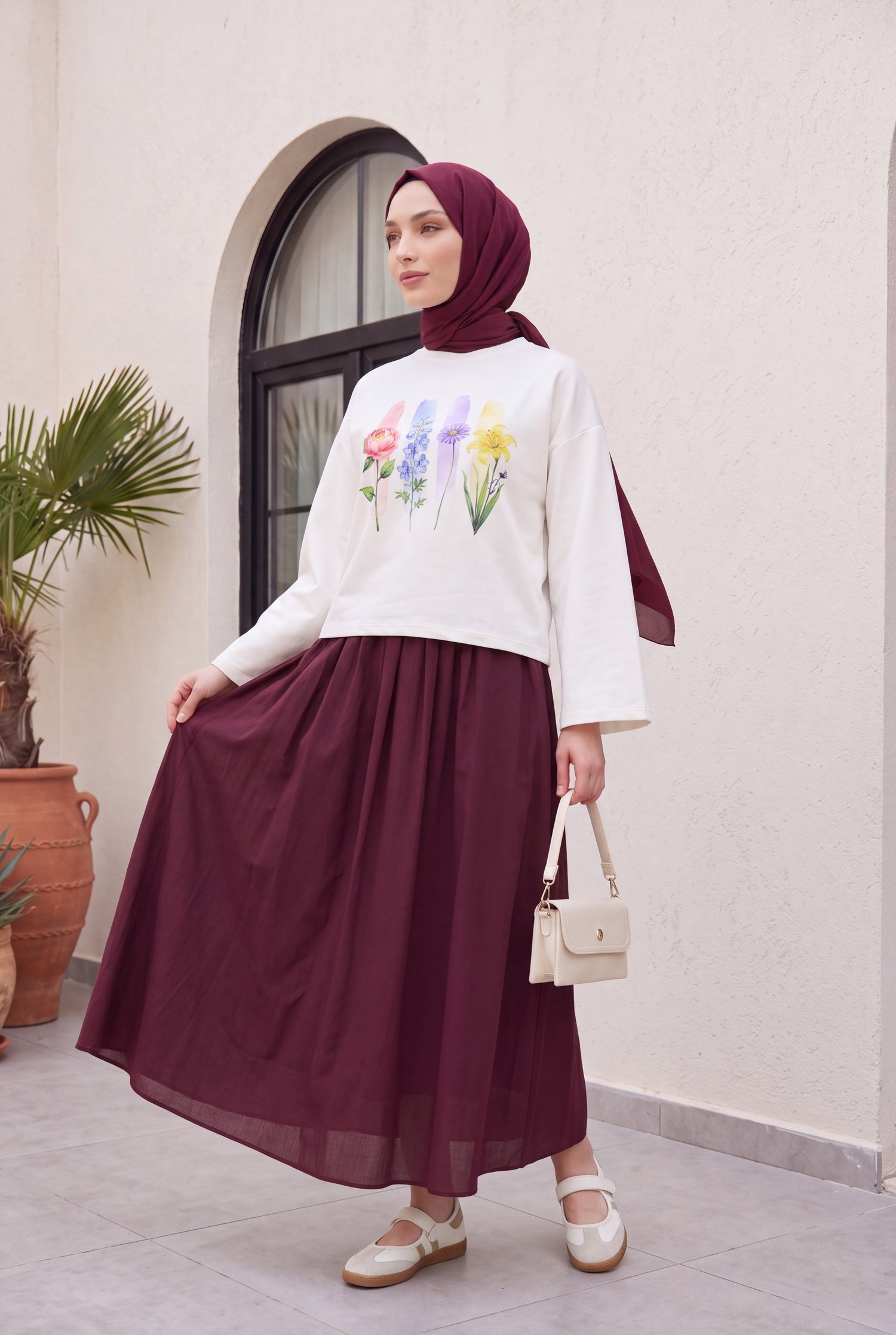 Çiçek Baskılı Bisiklet Yaka Oversize 2 İplik Penye Sweatshirt -Ekru