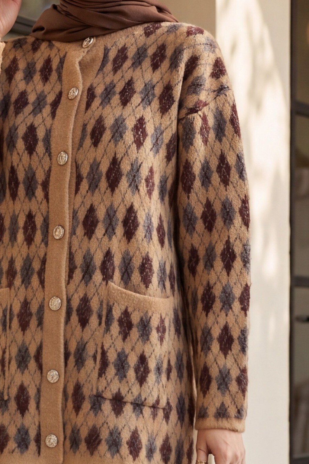 Çift Cepli Desenli Düğmeli Yumoş Triko Hırka  -Tarçın