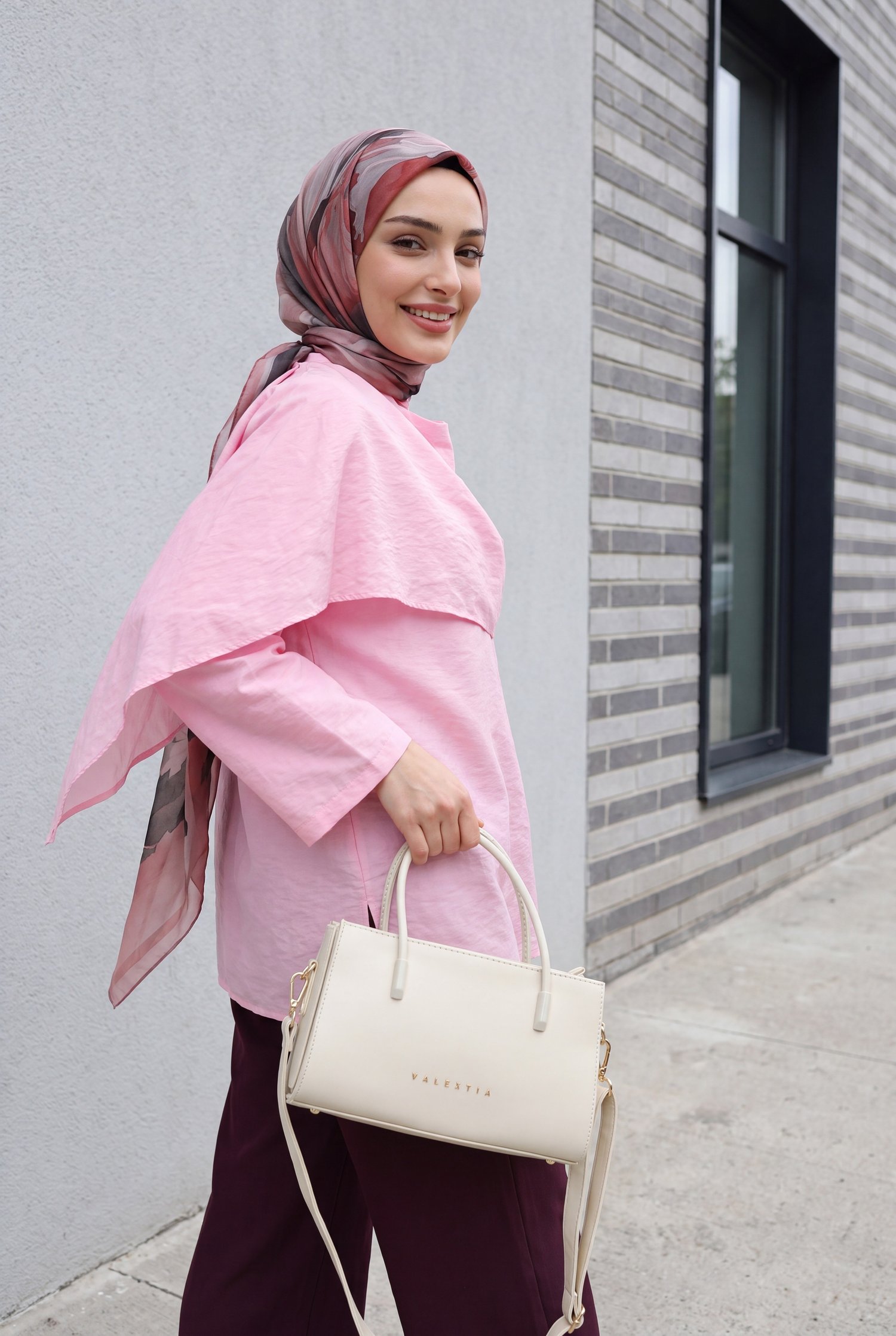 Çıkarılabilir Pelerinli Oversize Modal Tunik  -Pembe