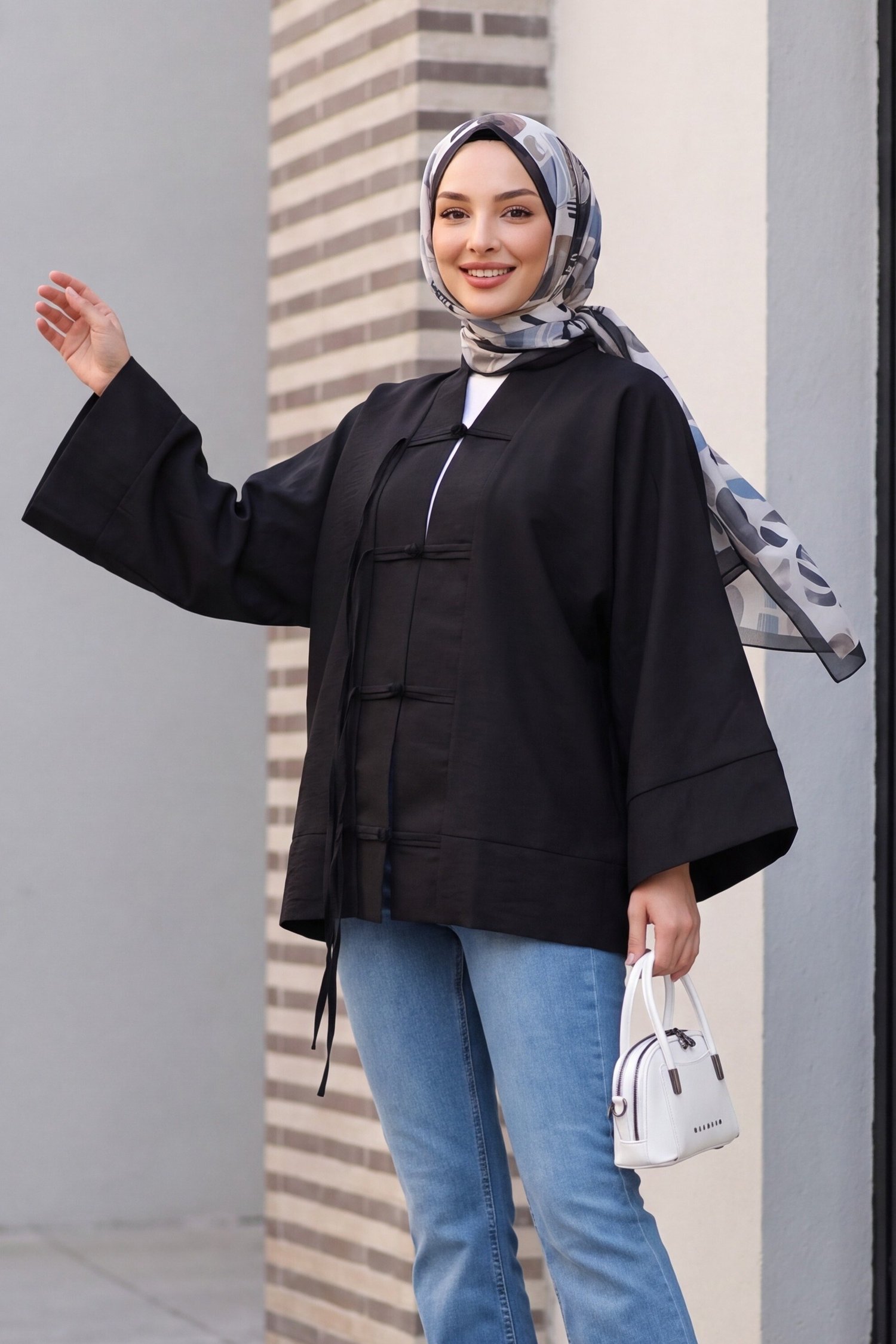 Çin Düğümü Kapamalı Hakim Yaka Paraşüt Kimono -Siyah