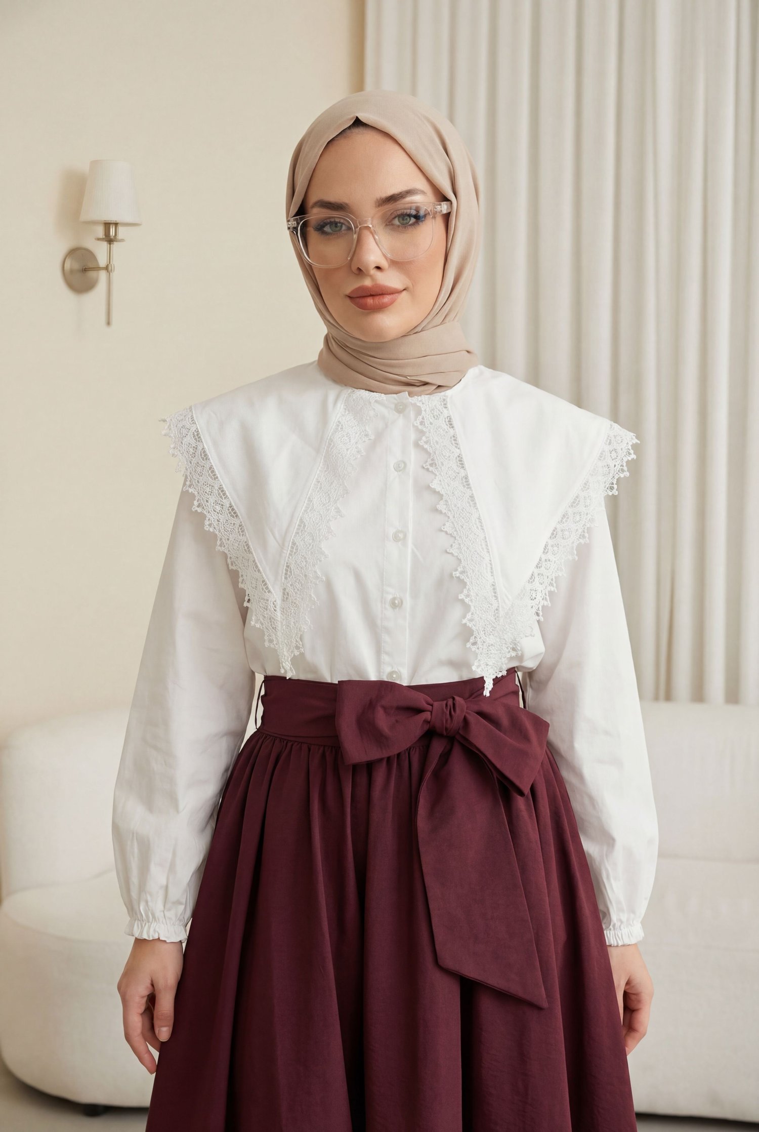 Dantelli Geniş Yakalı Bağcıklı Kolu Lastikli Poplin Gömlek -Beyaz