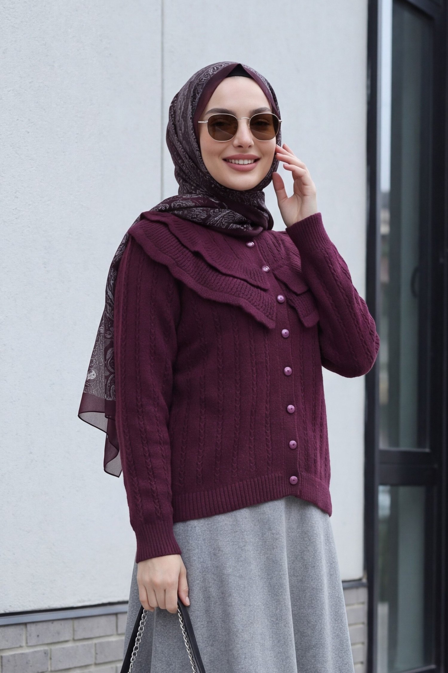 Dik Yaka Fırfır Detaylı Ajurlu Düğmeli Triko Hırka -Mürdüm