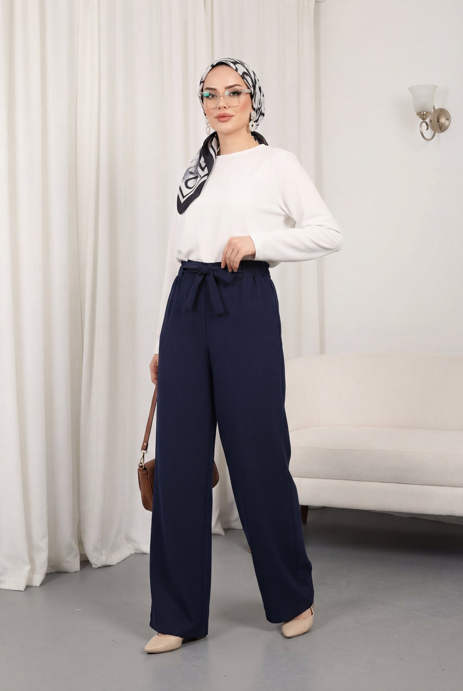 Duble Kumaş Beli Kuşaklı Bol Paça Pantolon -Laci