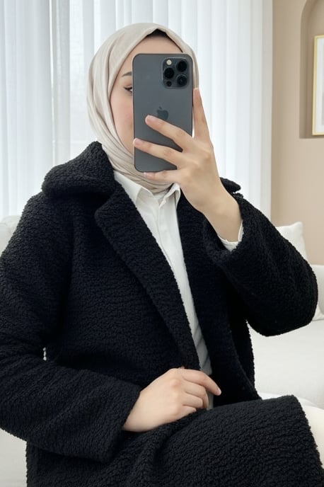 Düğmeli Astarlı Önden Cepli Peluş Kaban  -Siyah