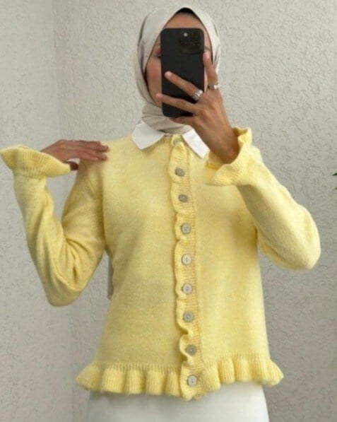 Düğmeli Önü Ve Eteği Fırfırlı Hırka -Açık Sarı