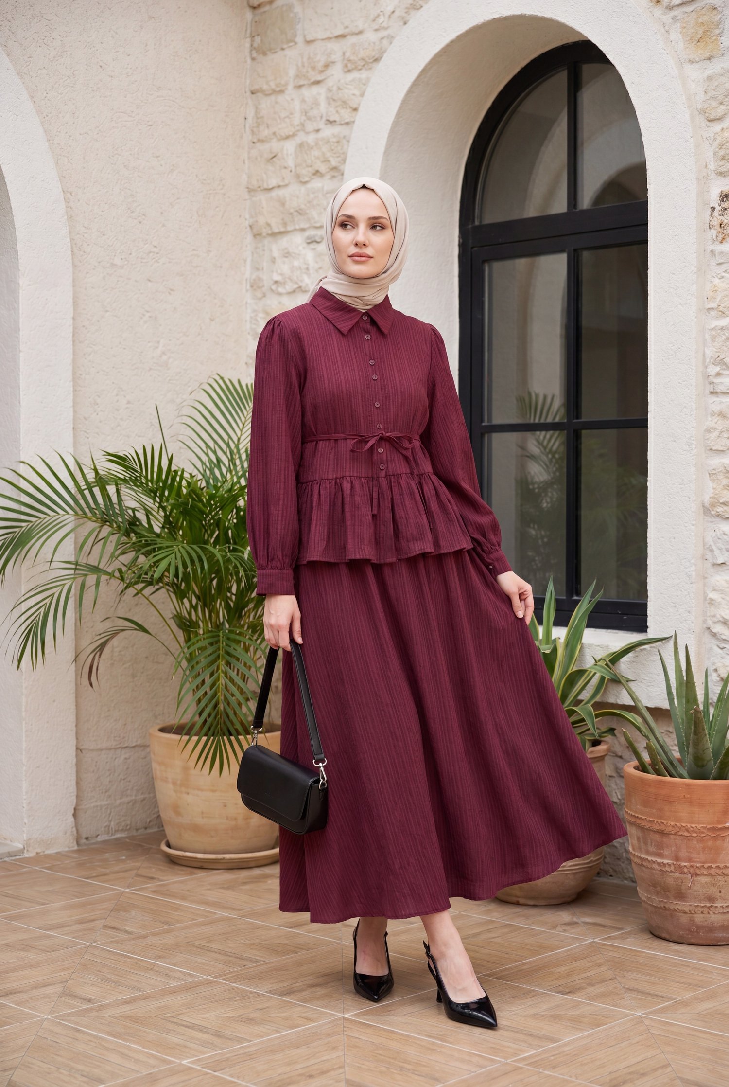 Eteği Fırfırlı Düğmeli Beli Bağcıklı Etekli Takım  -Bordo
