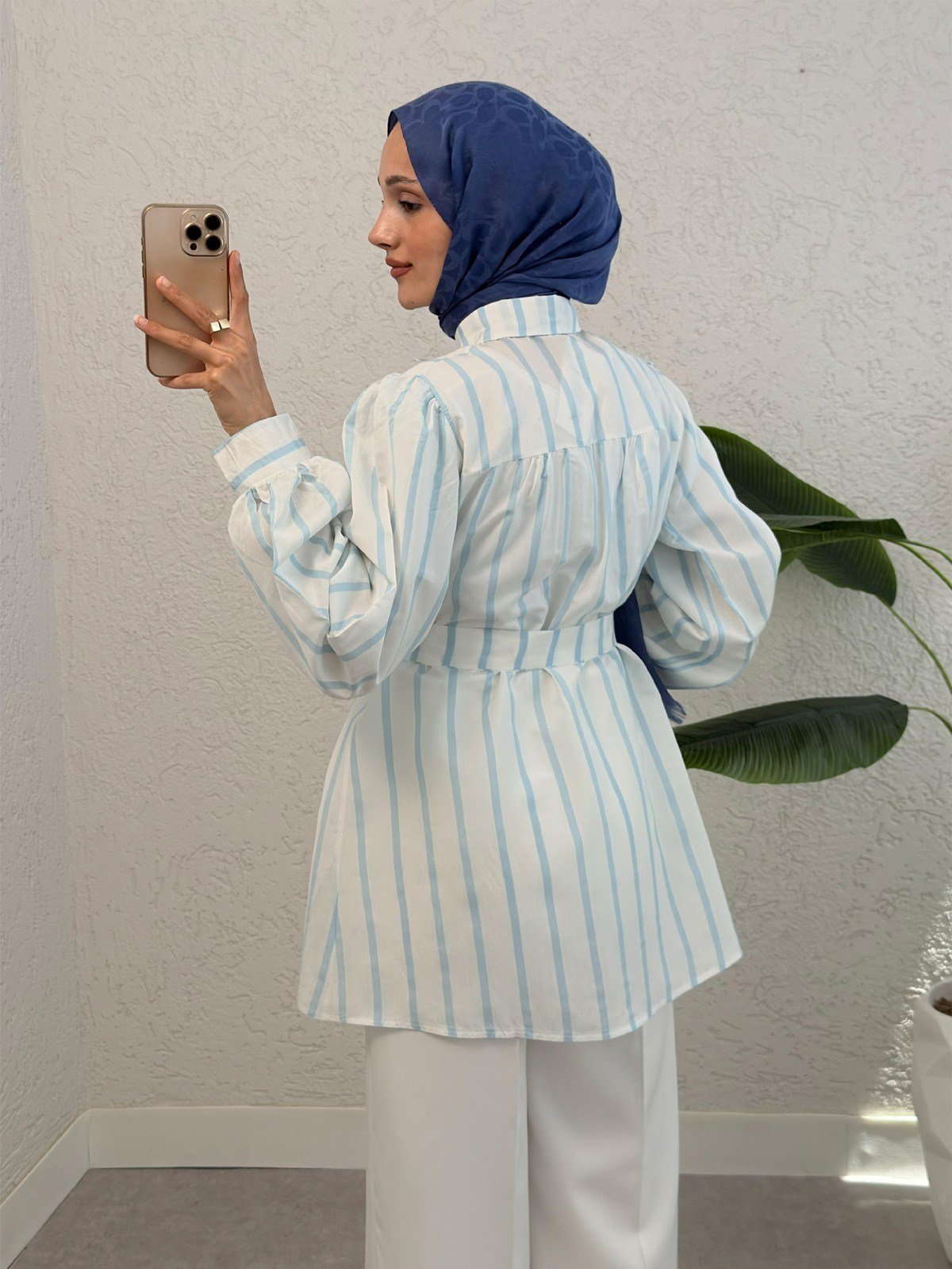 Kalın Çizgili Tokalı Kemerli Gömlek -Açık Mavi