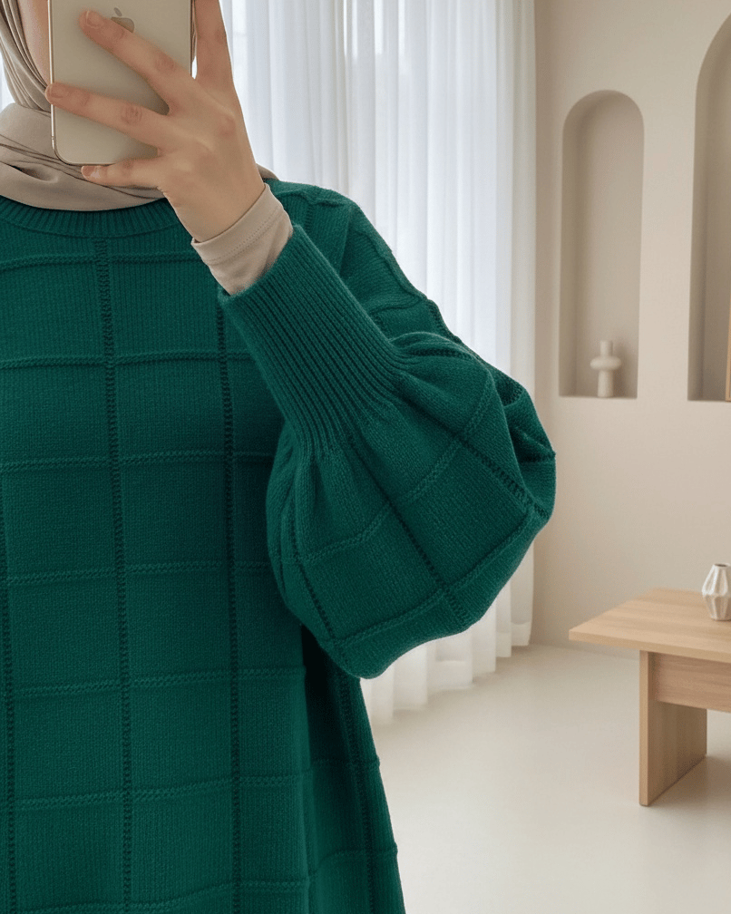 Kare Desenli Yırtmaçlı Yumoş Triko Tunik  -Zümrüt
